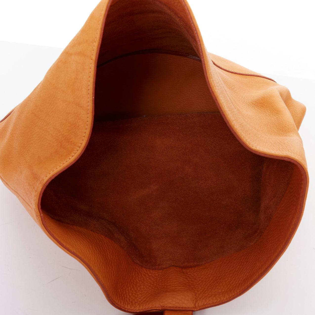 SIMON MILLER Bonsai 30 tan brown leather acrylic round handle hobo tote bag For Sale 4