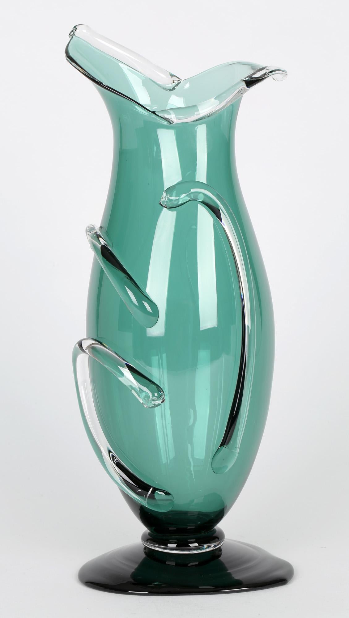 Simon Moore English Hand Blown Green Art Glass Vase, Circa 1989 For Sale 2