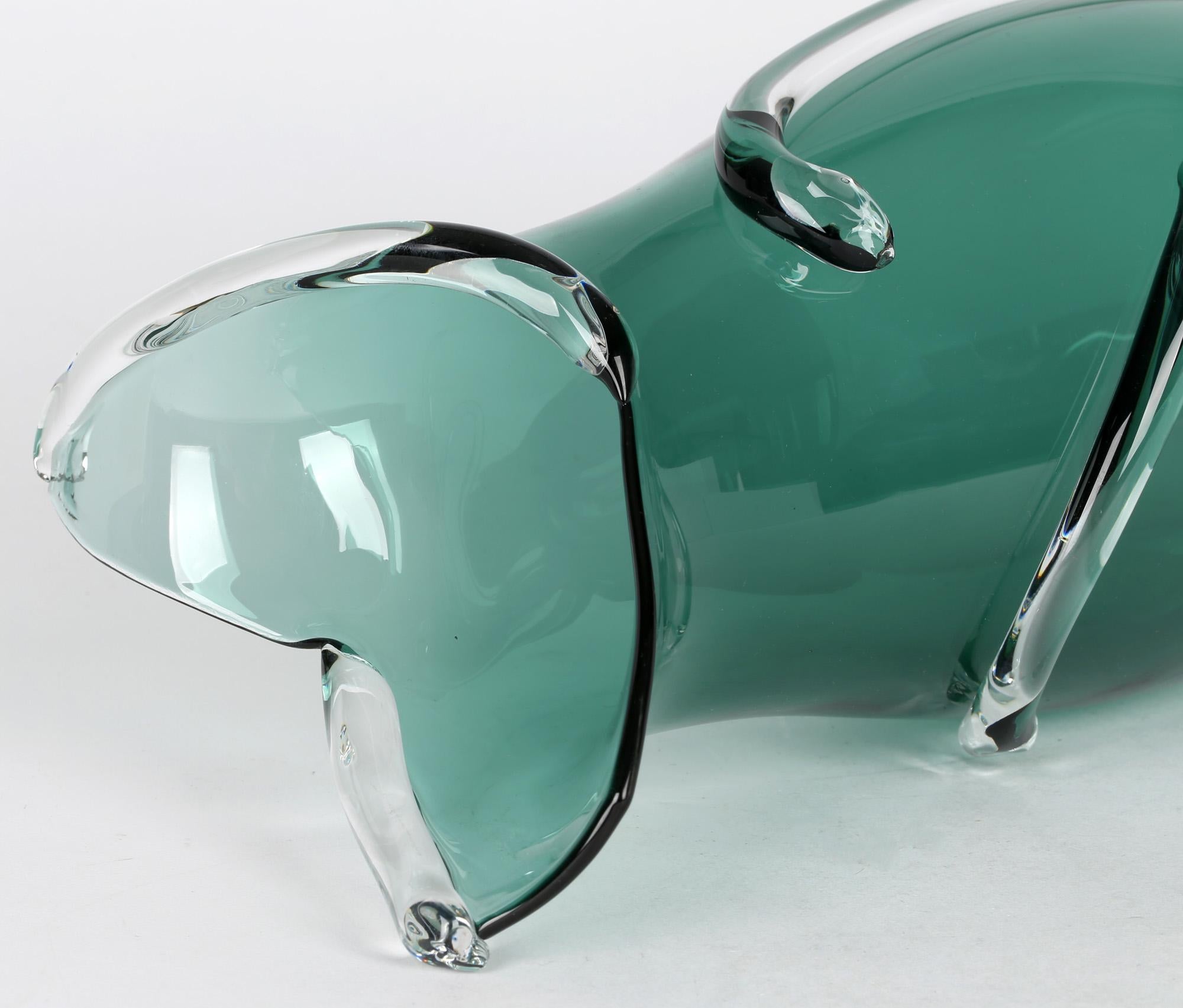 Inglese Simon Moore Vaso in vetro artistico verde soffiato a mano, circa 1989 in vendita