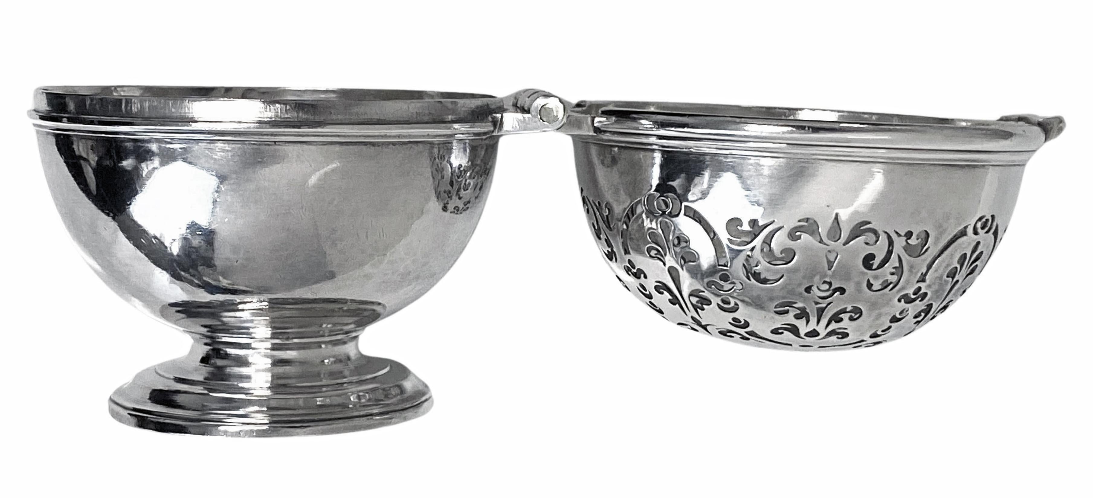 Simon Pantin George 1st Silver soap sponge Bowl London 1717. 5