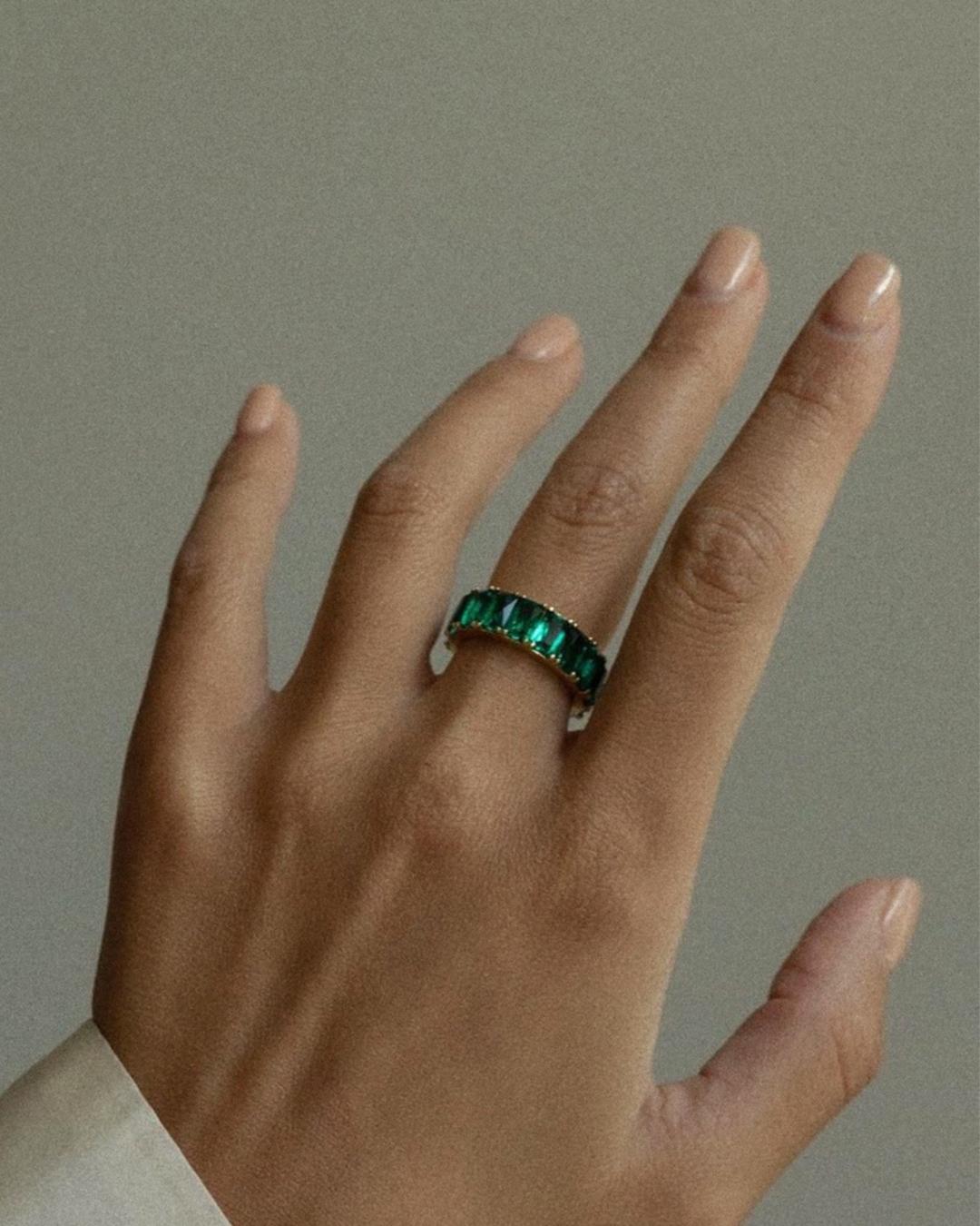 For Sale:  Simon Ring / Ear Cuff with Baguette Lab Emeralds, 18k Gold 3