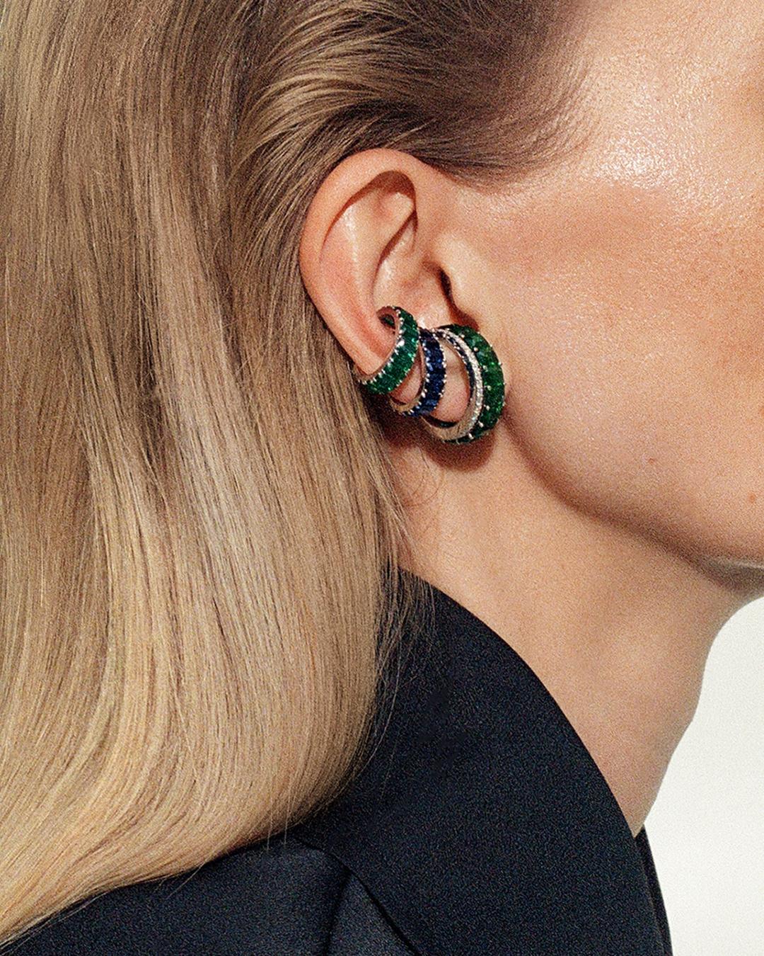 Baguette Cut Simon S Phalanx Ring / Ear Cuff with Baguette Lab Emeralds, 18k Gold For Sale