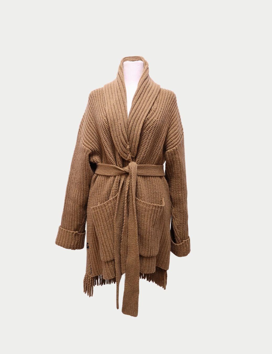 Simona Corsellini Kamelfarbener Strickcardigan in Übergröße mit Fransensaum - M (Braun) im Angebot