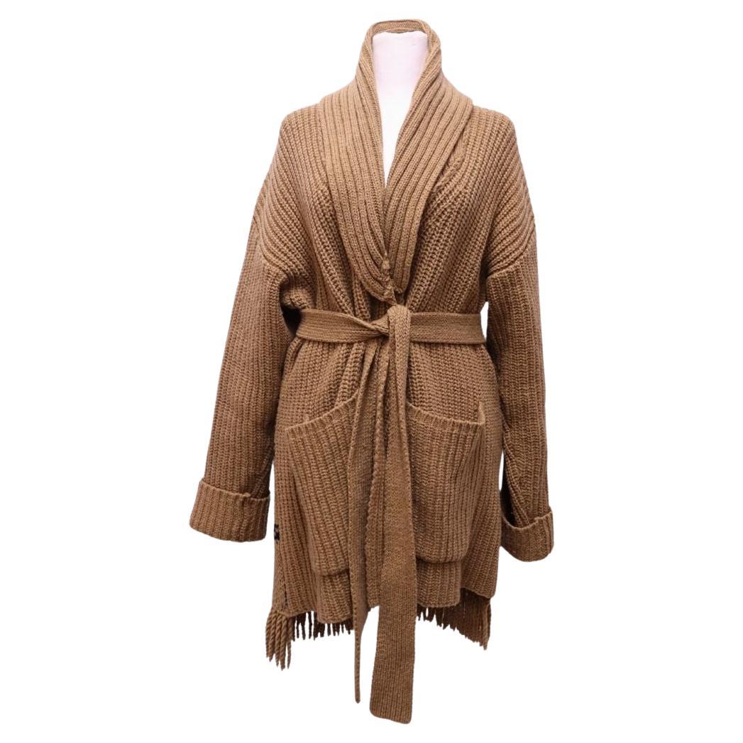 Simona Corsellini Kamelfarbener Strickcardigan in Übergröße mit Fransensaum - M im Angebot
