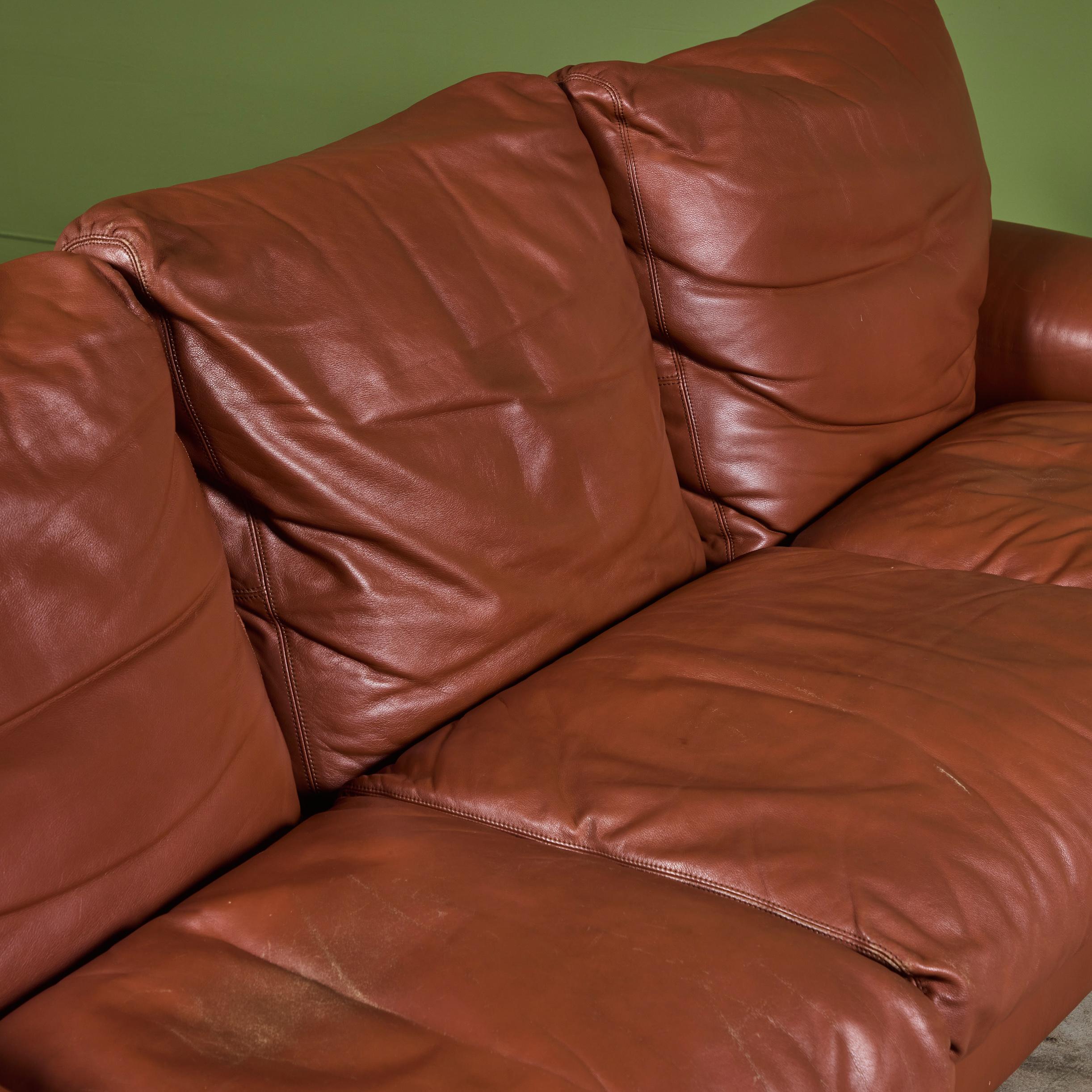 Simona Leather Sofa by Ferdinando Buzzi for Brunati 4