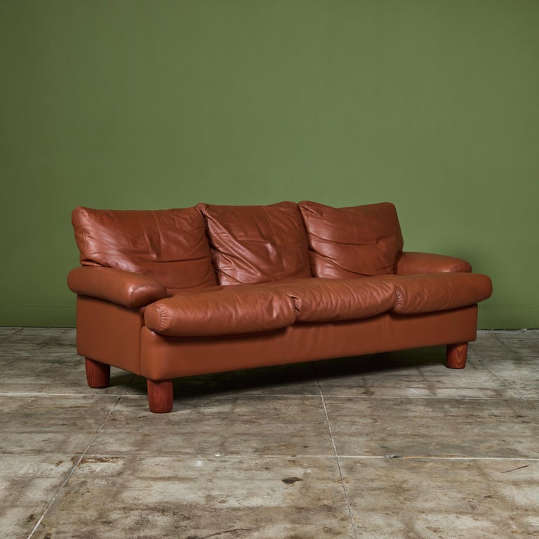 Divano in pelle Simona di Ferdinando Buzzi per Brunati su 1stDibs