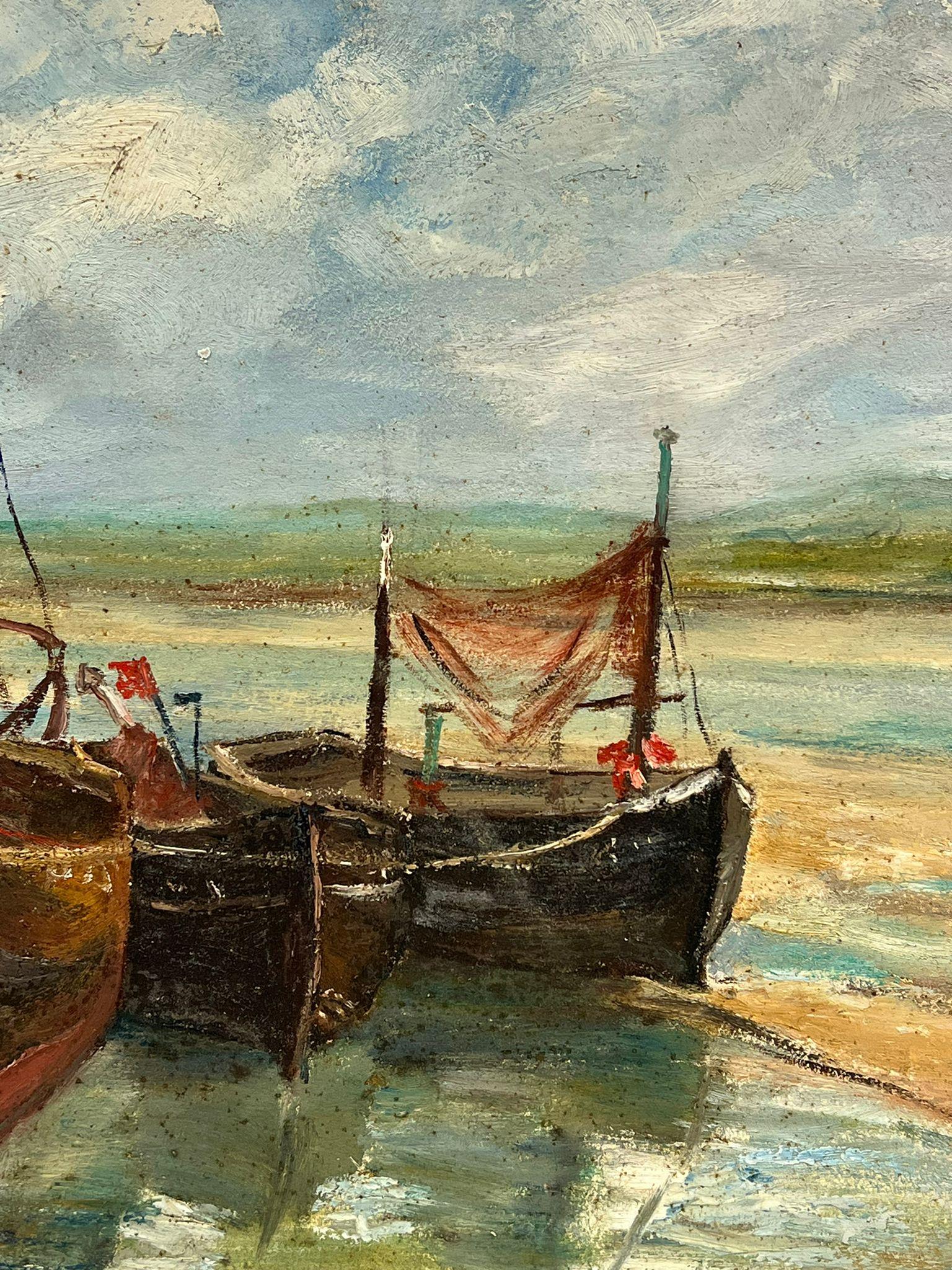 1930er Jahre Französisch Impressionist Öl Fischerboote gestrandet in Mündung (Braun), Figurative Painting, von Simone Forge