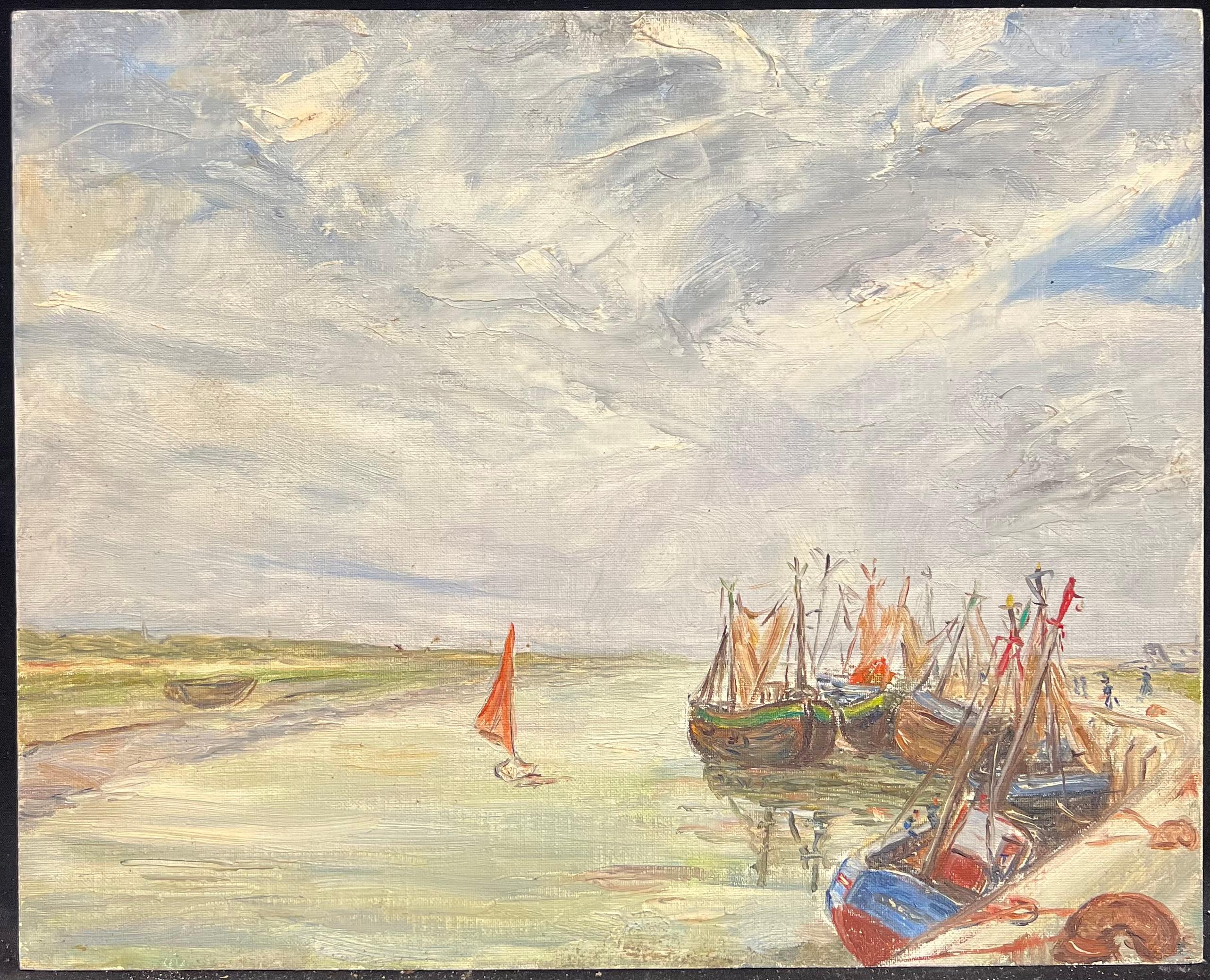 Des bateaux de pêche ancrés le long de la côte avec un paysage de port de Dinghy à voile rouge - Painting de Simone Forge