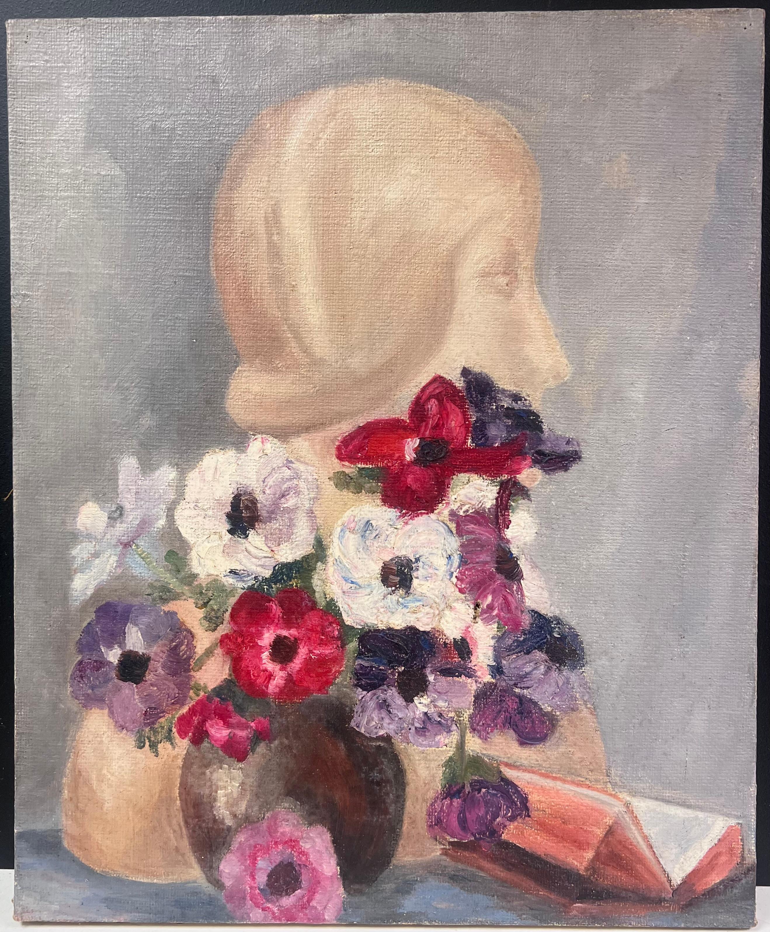 Stillleben mit Büste-Skulptur, lebhafte Anemone-Blumen und gefaltetes Buch – Painting von Simone Forge