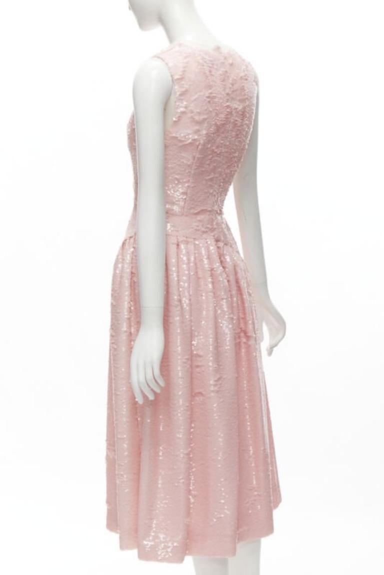 Simone Rocha 2019 Abito midi in paillettes rosa arrossato con cuciture a scomparsa UK6 XS in vendita 1