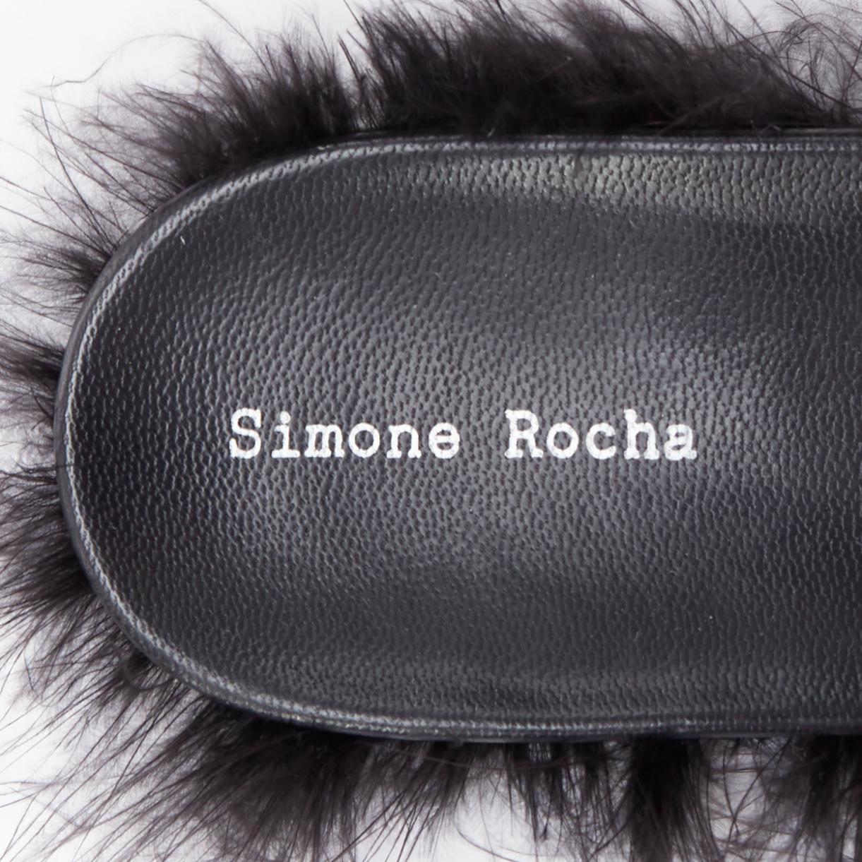 SIMONE ROCHA cuir noir garni de plumes diapositives plates mules EU38 en vente 4