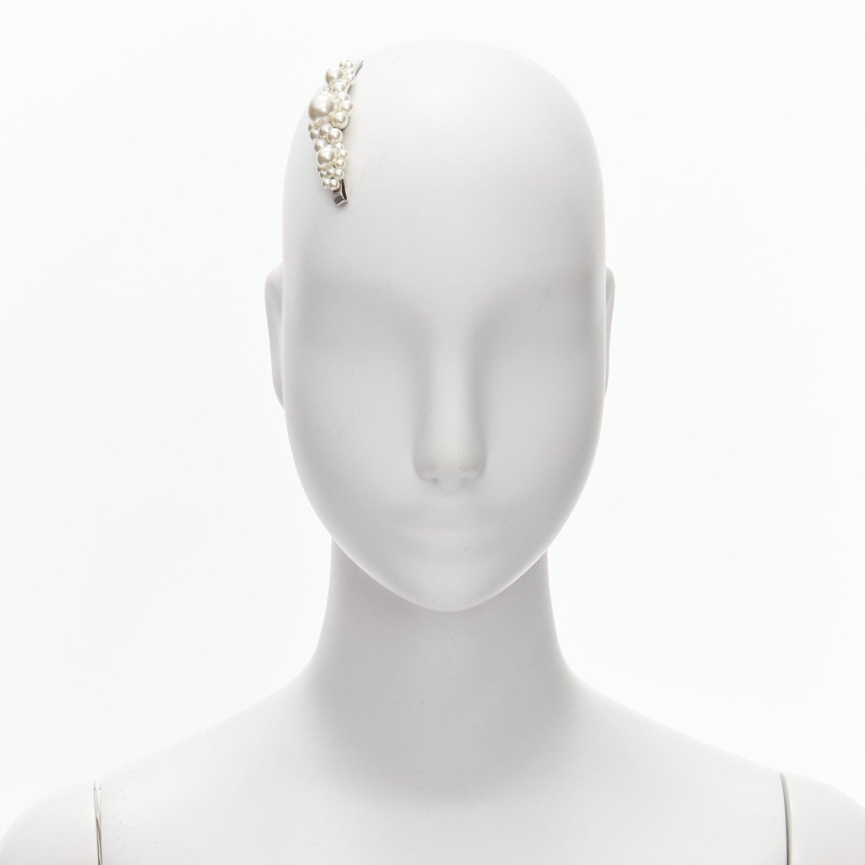 SIMONE ROCHA faux pearl embellished silver hair clip Single In Excellent Condition For Sale In Hong Kong, NT