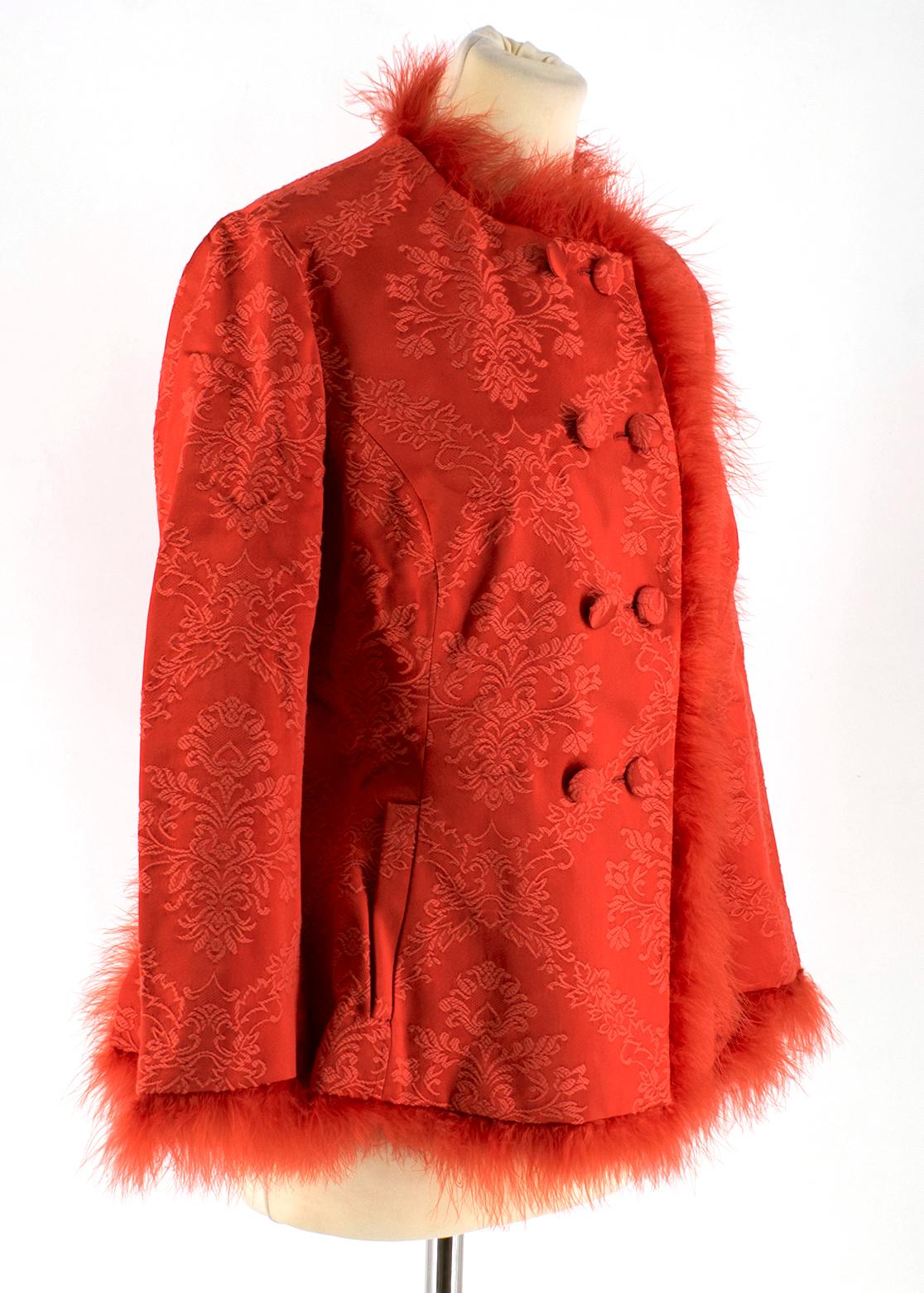Simone Rocha Red Cotton-blend Floral-jacquard Feathered  Suit

Blazer:
- Red, cotton-blend
- Turkey feathered collar, cuffs, centre and hem
- Floral jacquard
- Double-breasted buttoned fastening 
- Buttoned cuffs
- Double front side pockets
- Long