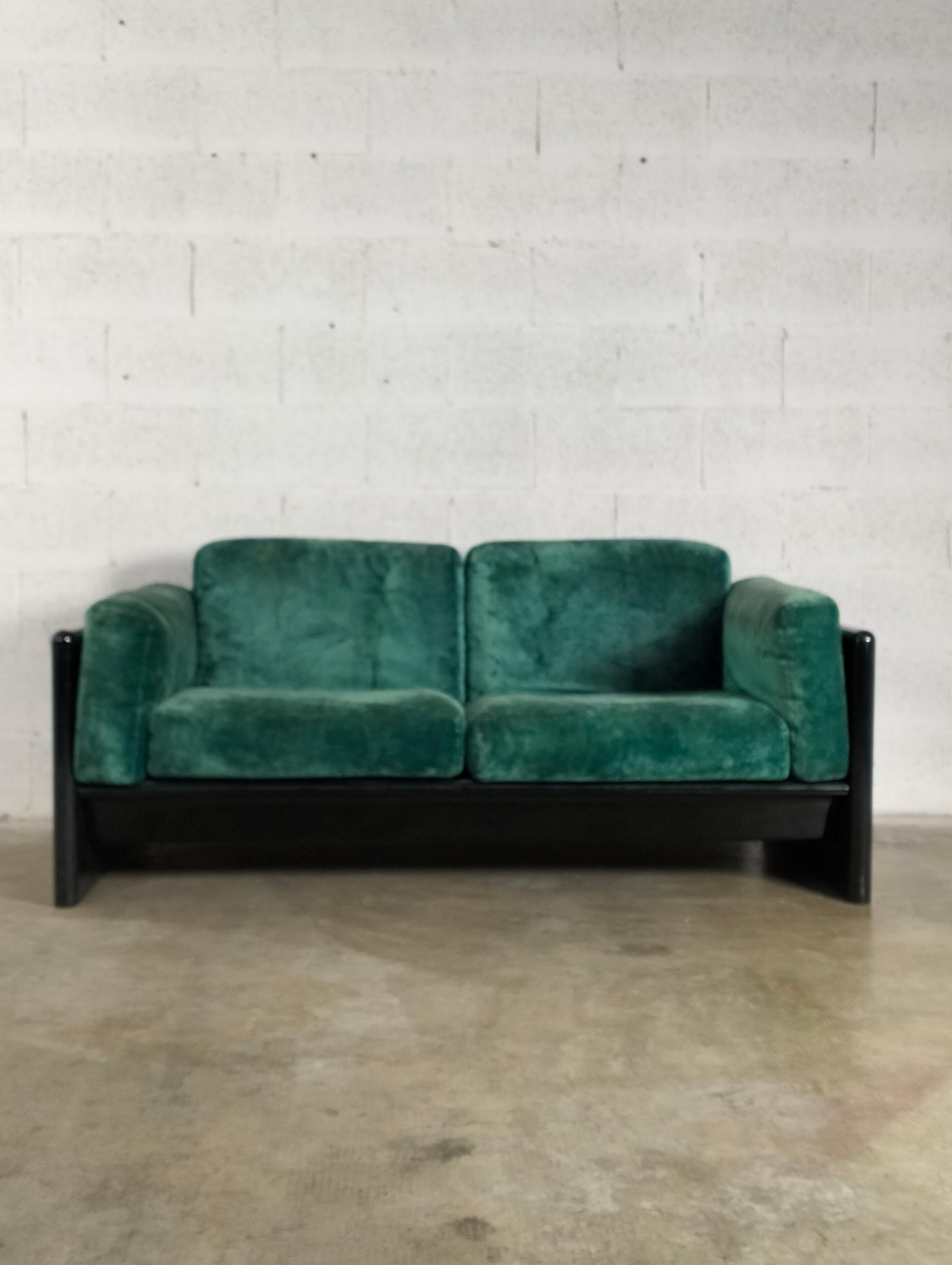 70s green couch
