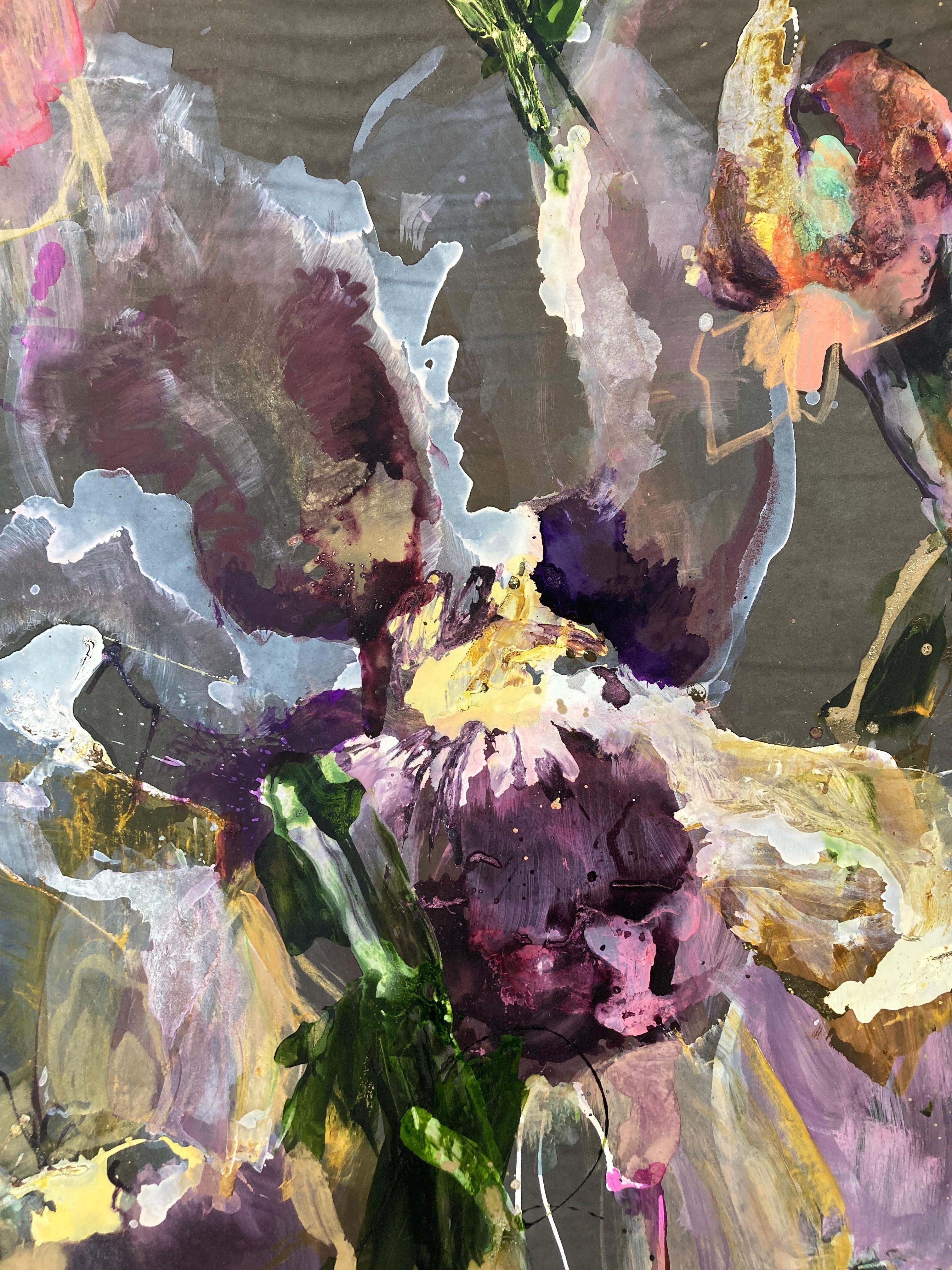 Iris d'oro - Figurative Painting Nero di Simone Theelen