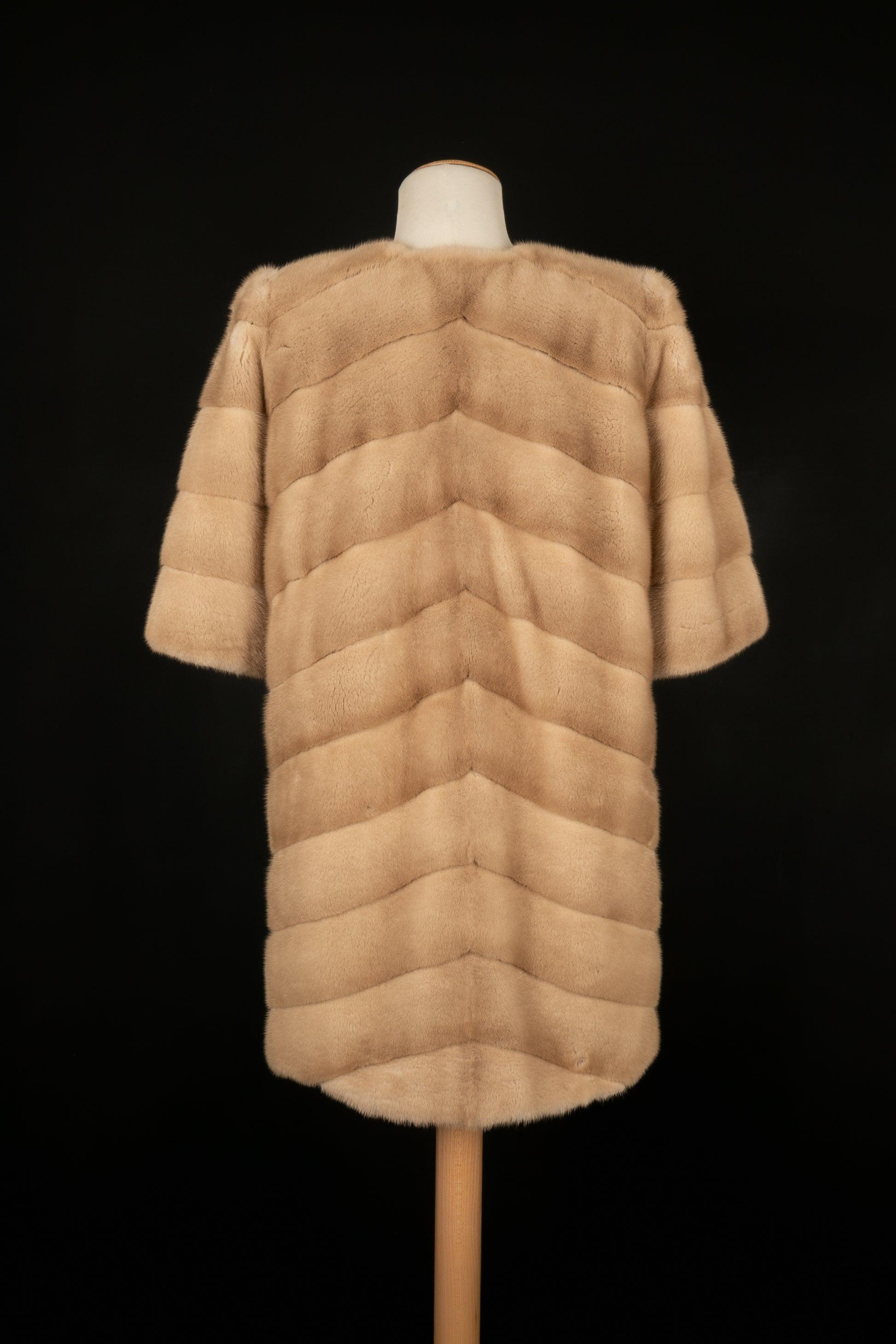 Beige Simonetta Ravizza Cappotto a manica corta in pelliccia di visone lustrato