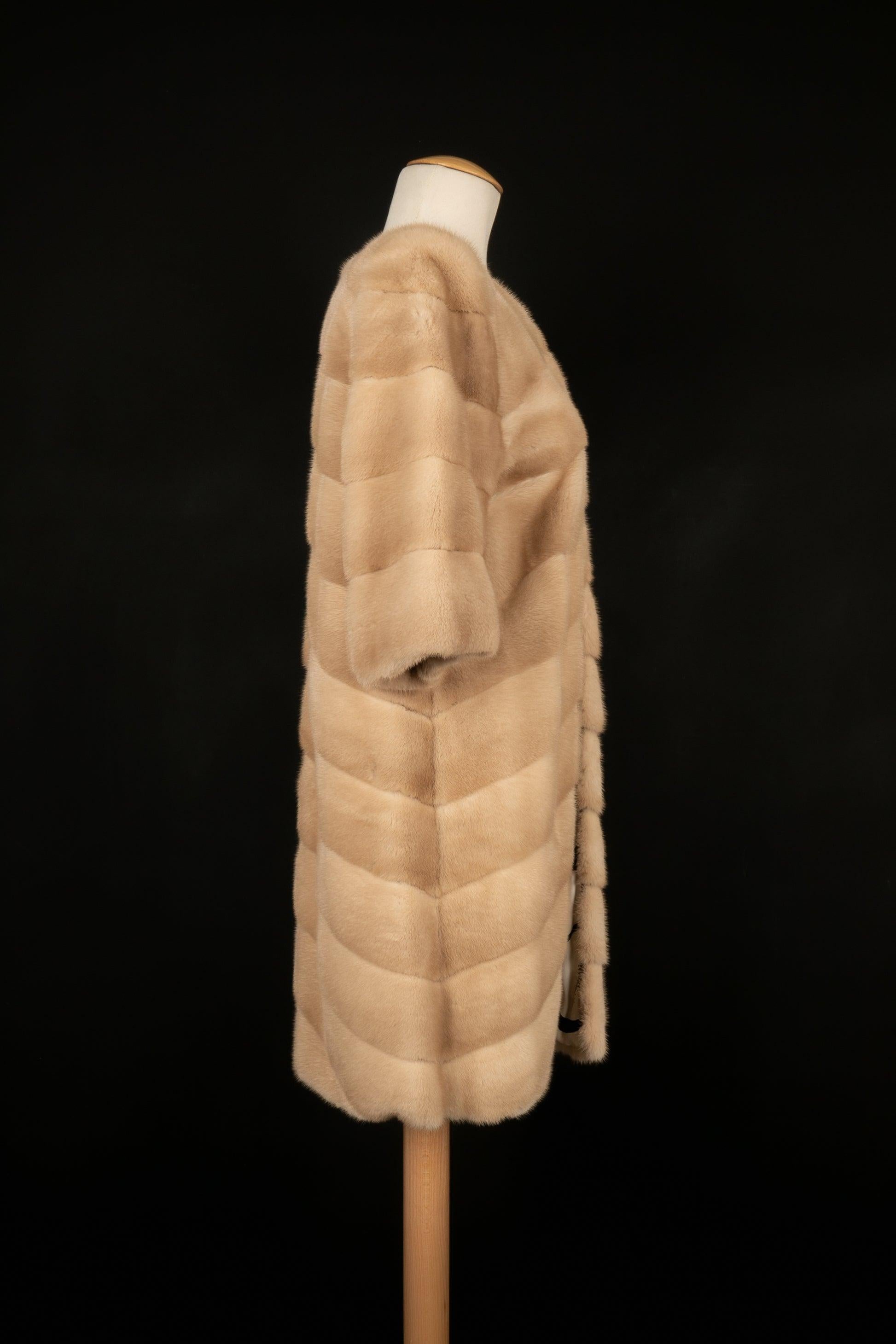 Simonetta Ravizza Cappotto a manica corta in pelliccia di visone lustrato In condizioni ottime a SAINT-OUEN-SUR-SEINE, FR