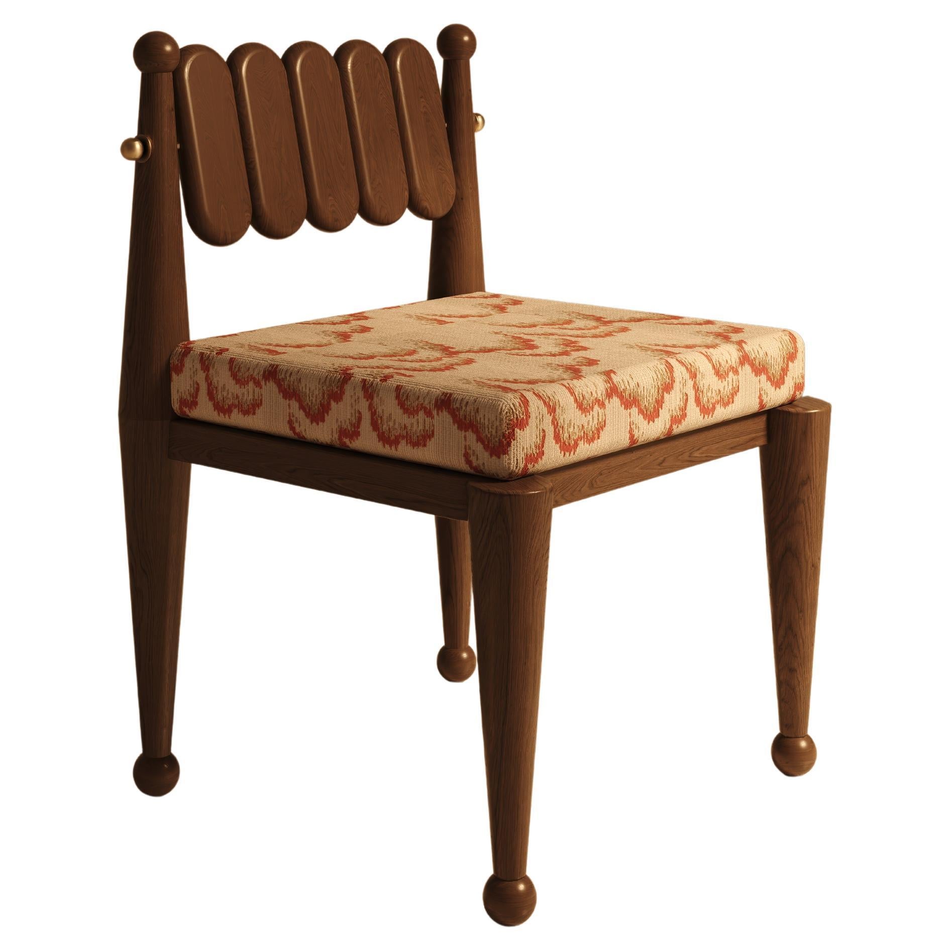 Chaise de salle à manger Simorgh II en noyer avec tapisserie brodée à la main par VandaVee