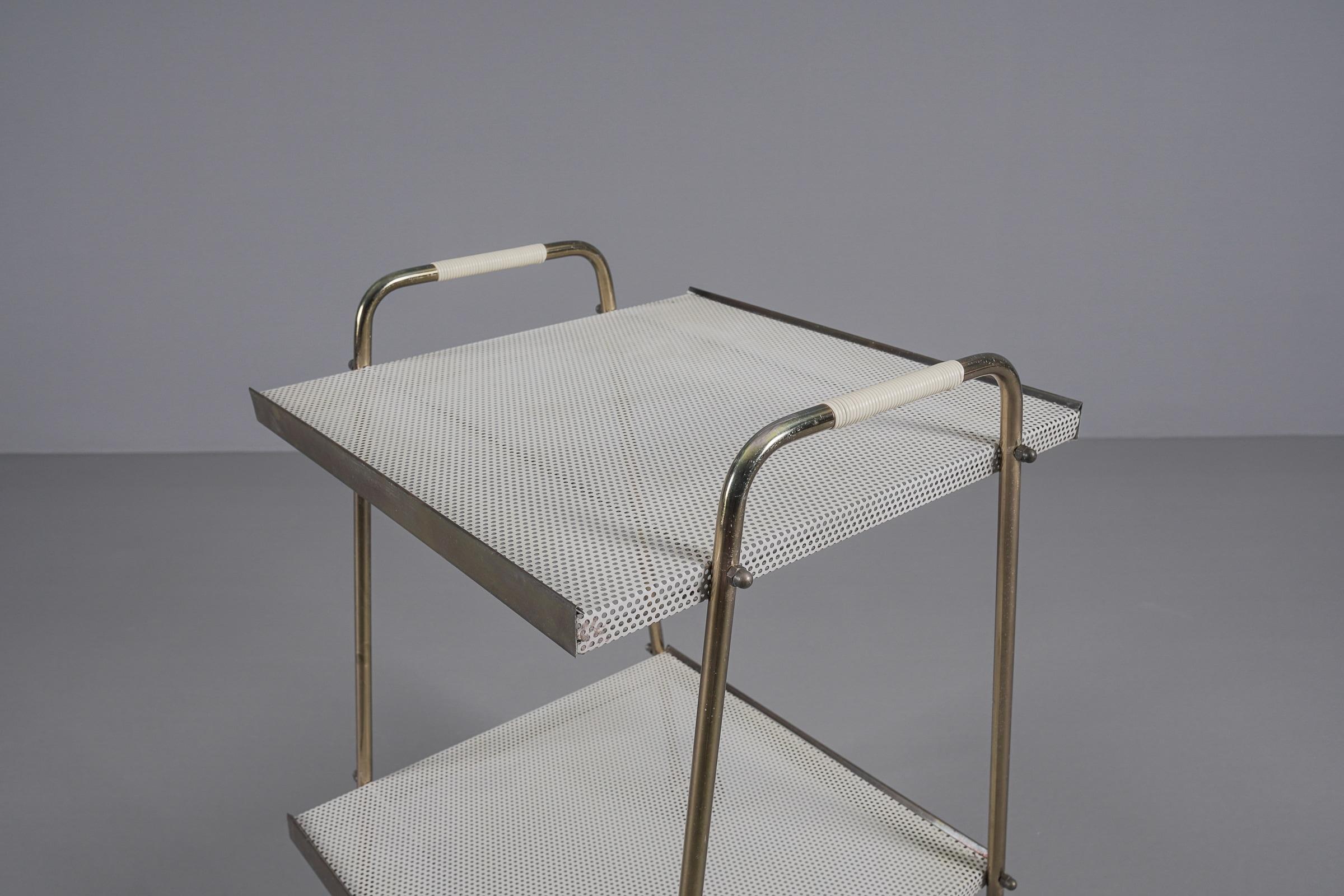 Simple and elegant brass and perforated metal bar cart in the manner of Mathieu  In Good Condition In Nürnberg, Bayern