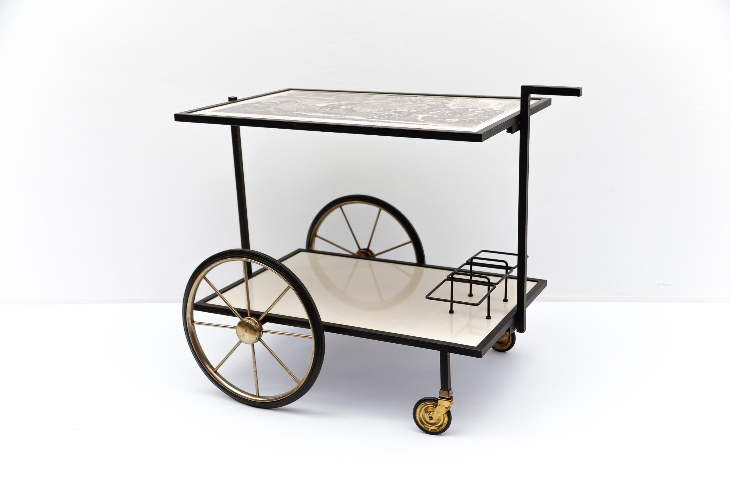 Metal Simple and elegant metal bar cart serving trolley, 