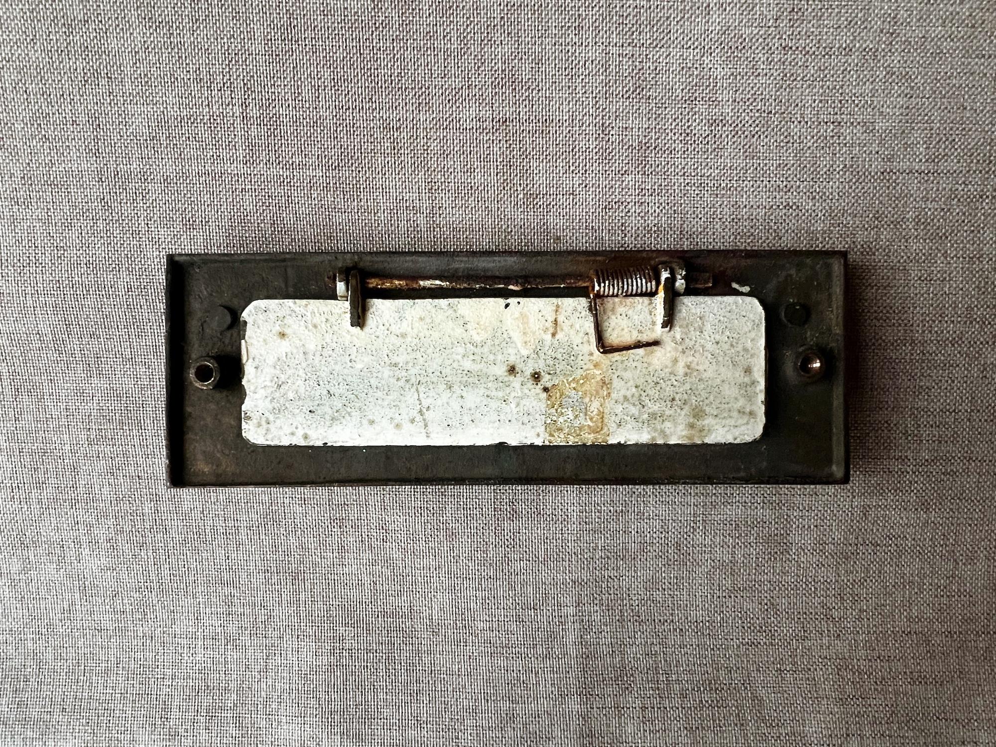 Tapa de buzón sencilla de bronce, Art Nouveau, Inglaterra Bronce