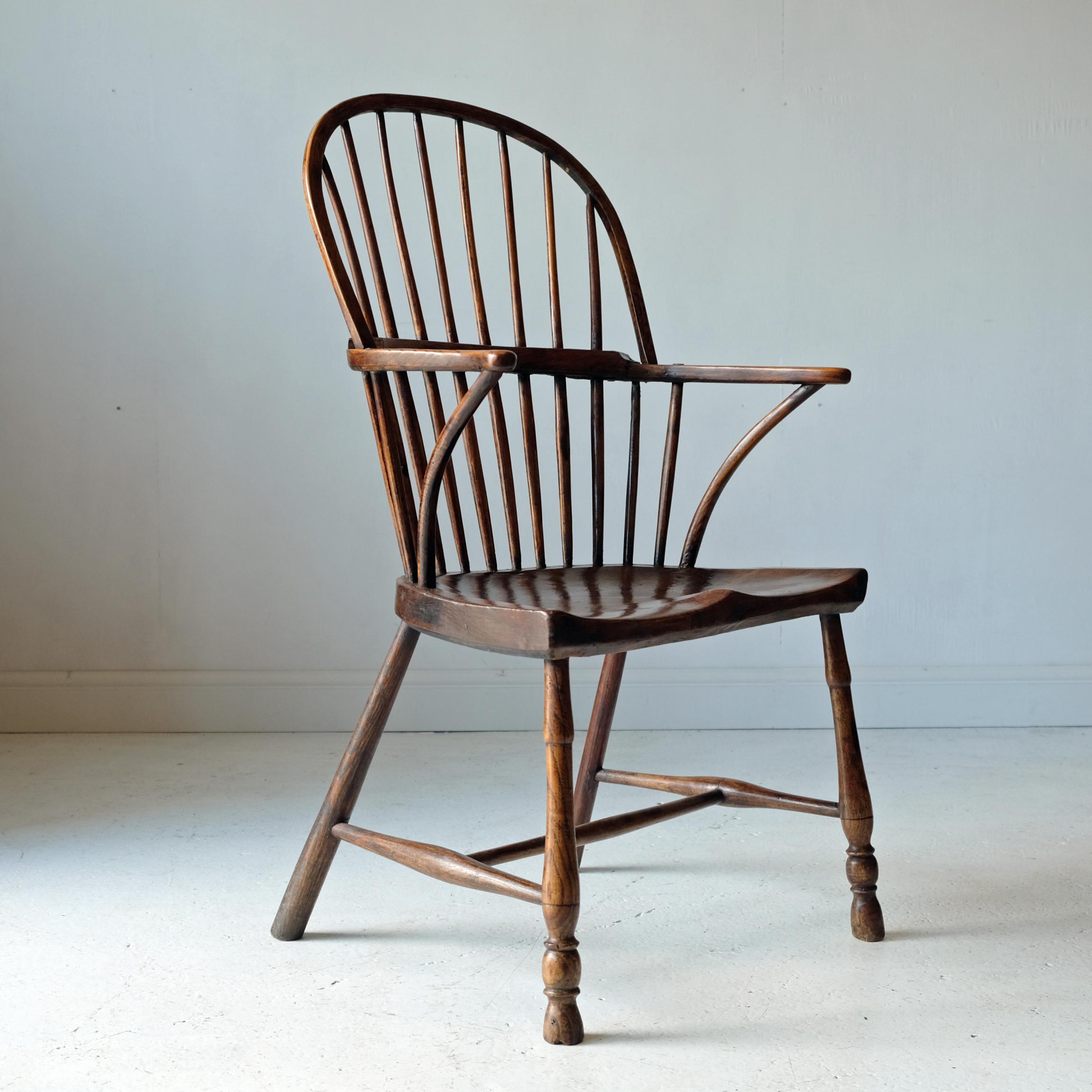 Simple Burr Elm Country Windsor Chair, Early 19th Century, Rustic, English In Good Condition In Totnes, GB