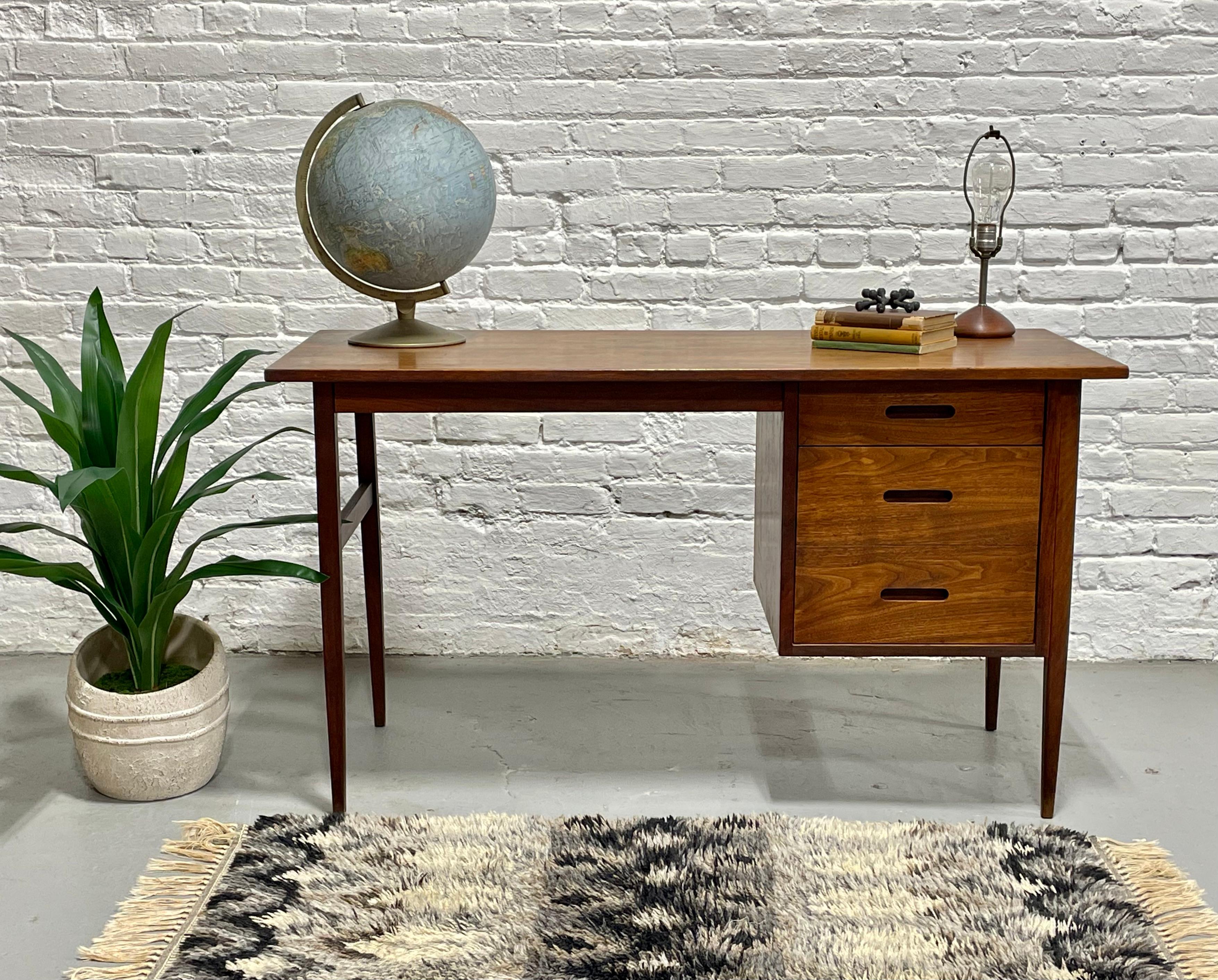 Simple + Clean Mid Century MODERN WALNUT DESK, 1960's In Good Condition In Weehawken, NJ