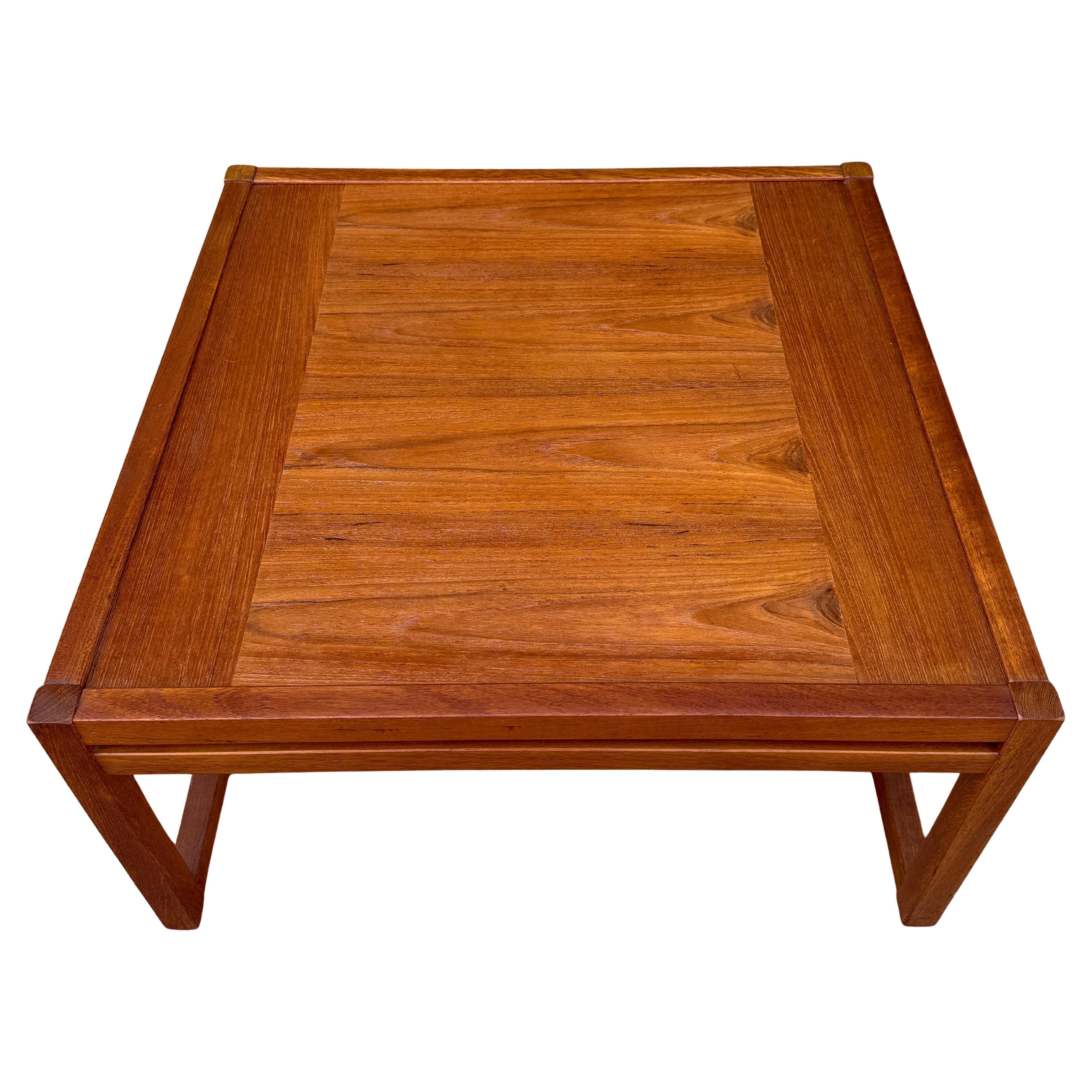 Simple Clean Midcentury Square Danish Coffee Table in Teak For Sale 5