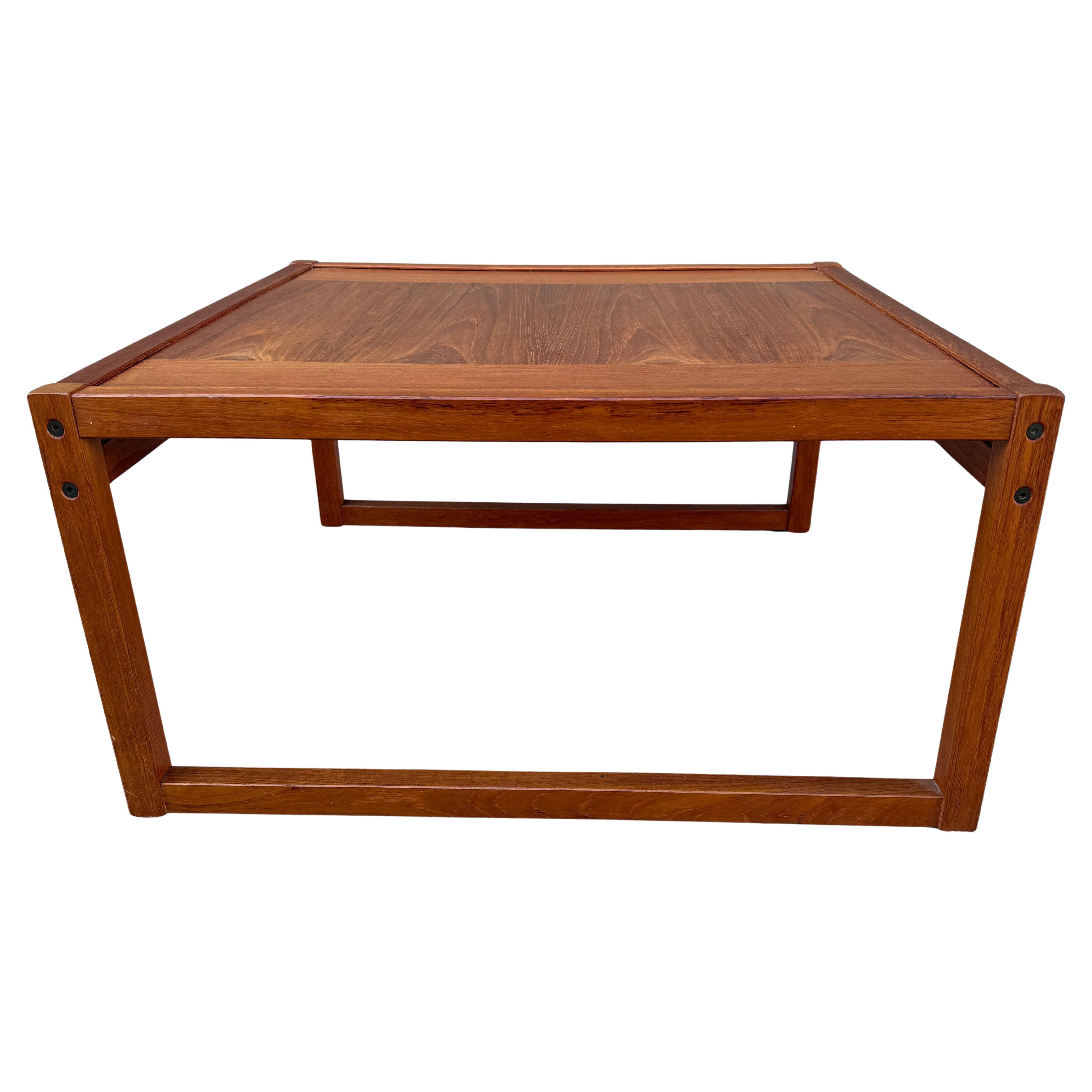 Simple Clean Midcentury Square Danish Coffee Table in Teak For Sale 3