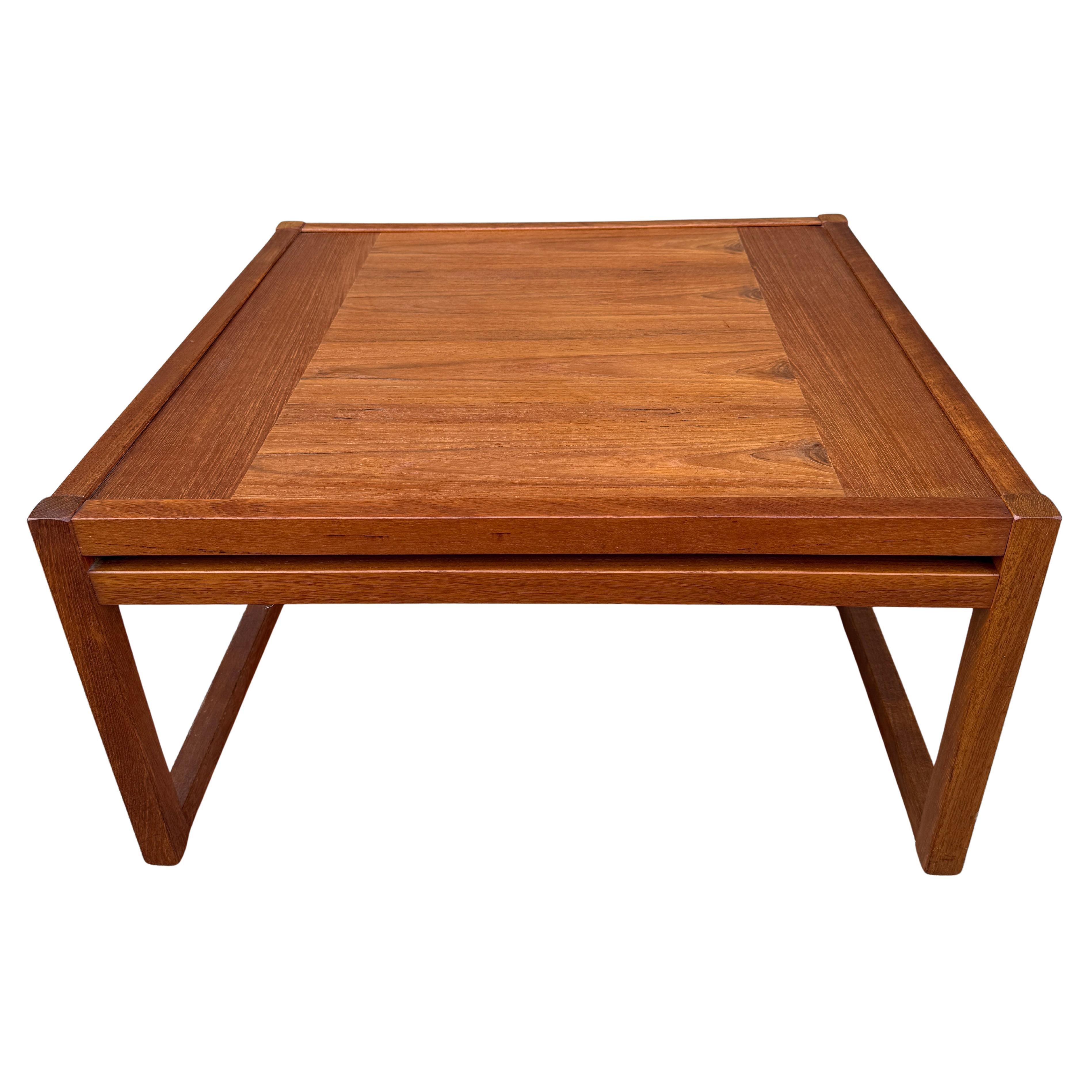 Simple Clean Midcentury Square Danish Coffee Table in Teak For Sale 4