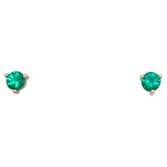Simple Emerald and 18K Yellow Gold Second Hole Children
s Earring (B12480n) Simple Emerald and 18K Yellow Gold Second Hole Children
s Earring (B12480n)