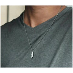 Collier de plumes simple pour homme 925 Silver Collier pendentif de plumes décontracté Cadeau.