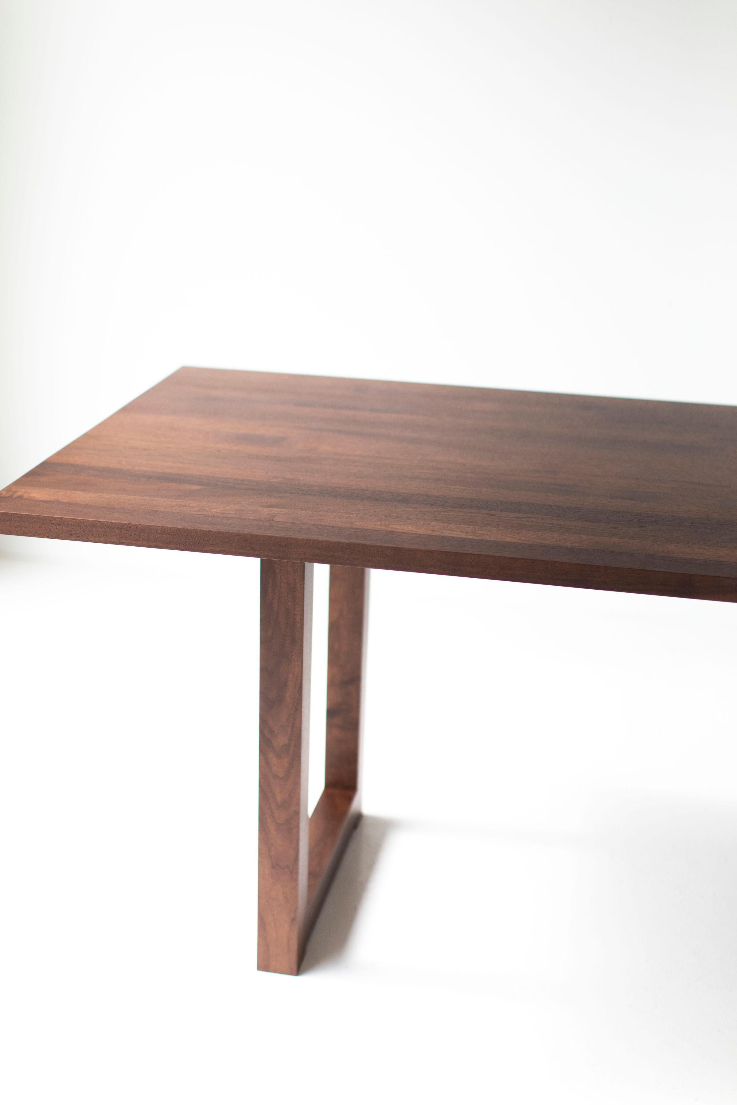 Simple Modern Dining Table, Walnut In New Condition For Sale In Oak Harbor, OH