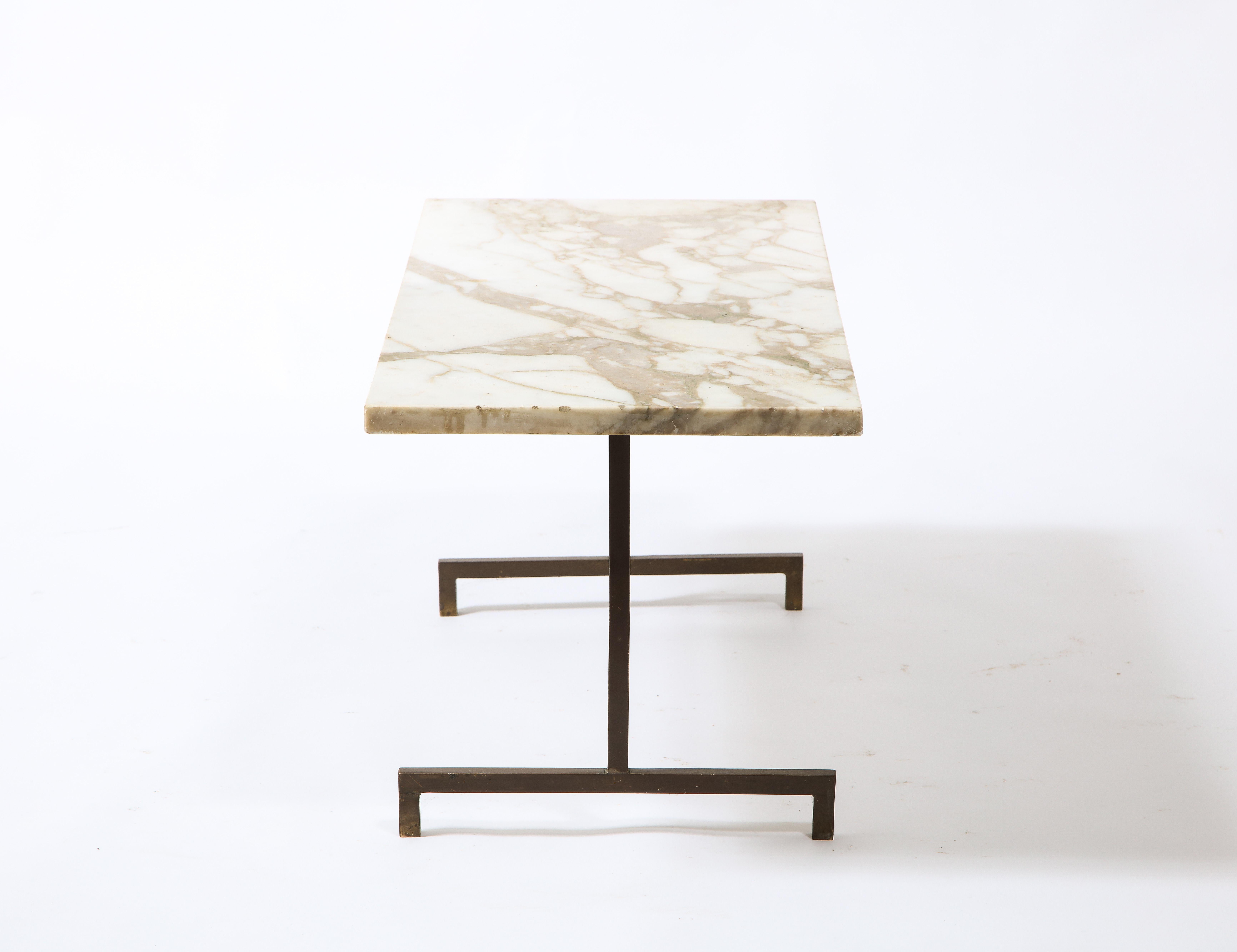 Simple Modernist Duplantier Style Marble & Brass End Table, France 1950's In Good Condition For Sale In New York, NY