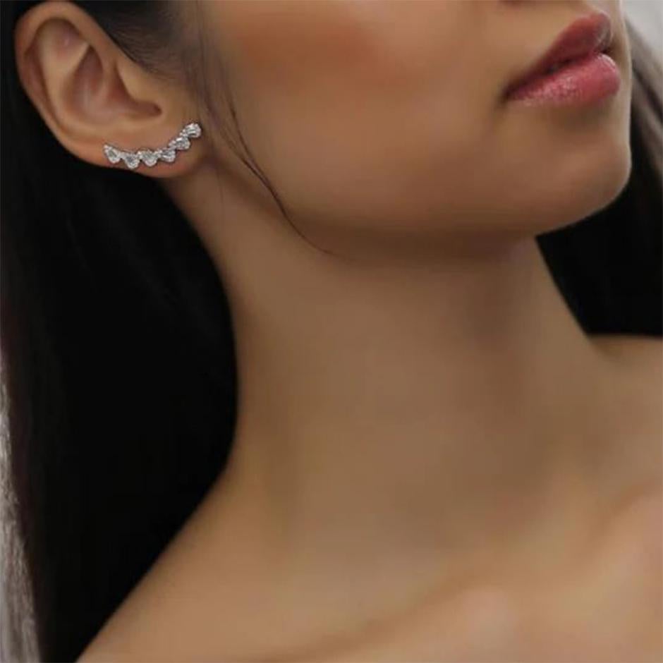 Einfacher birnenförmiger 6-reihiger Diamant-Baguette-Ohrring im Zustand „Neu“ im Angebot in Los Angeles, CA