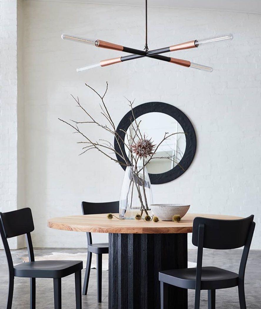 Postmoderne Lights de suspension Contemporary Large Simple X Dark Bronze by Christopher Boots en vente