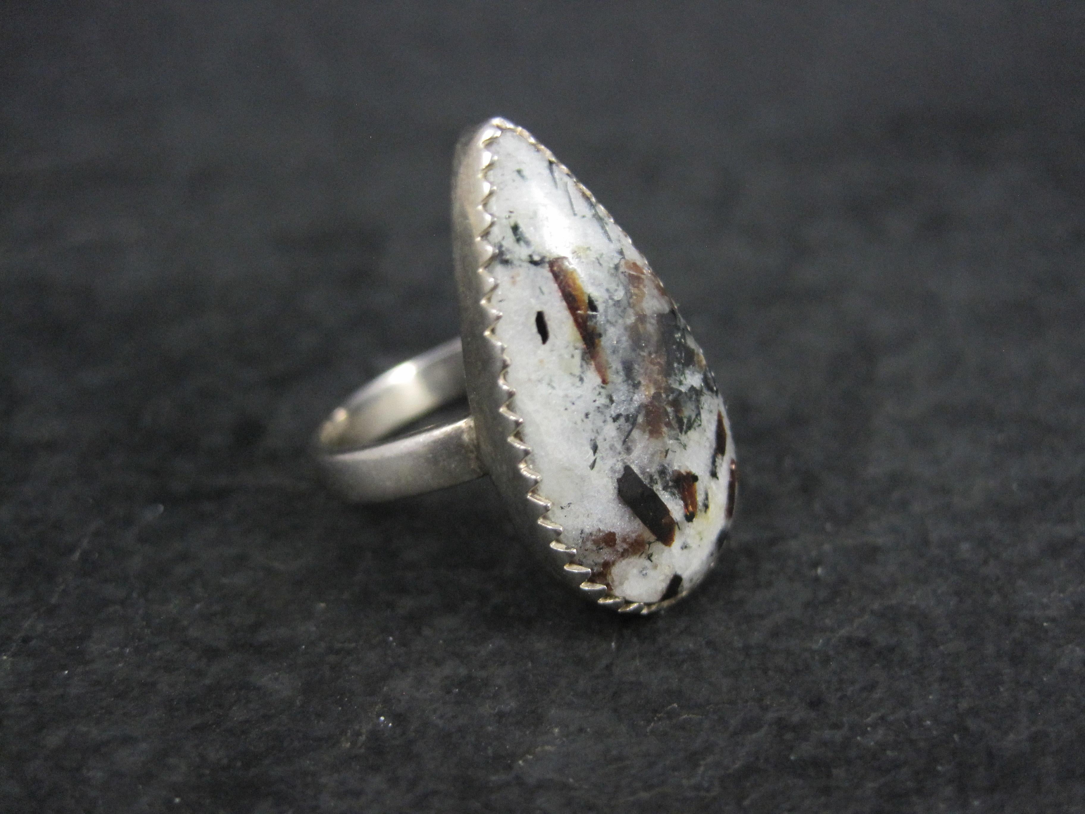Amérindien Bague simple en sterling Astrophylite Taille 8 en vente