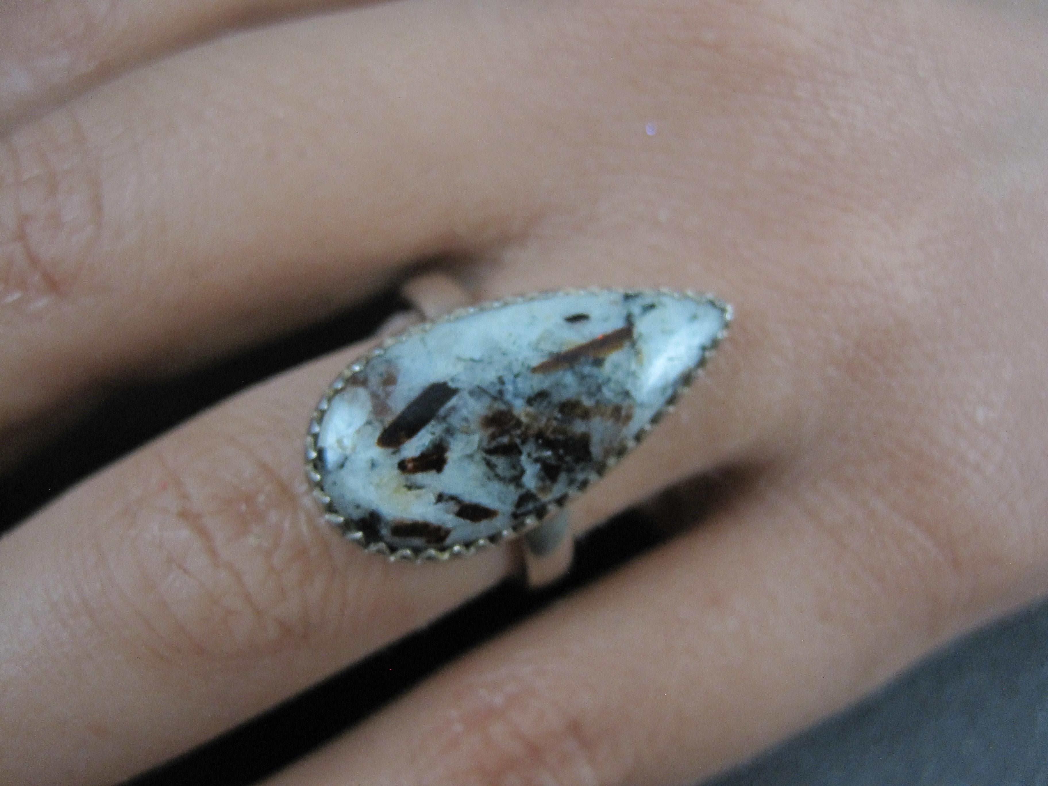 Bague simple en sterling Astrophylite Taille 8 en vente 2