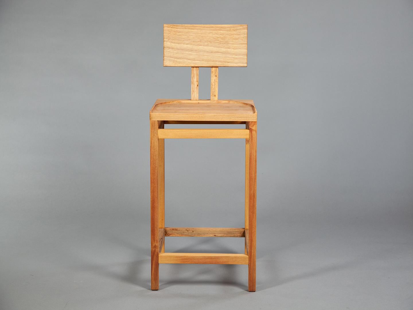 A stool version of the Simple chair is also entirely crafted from solid wood. Robust, durable, and comfortable, it features clean lines and a carved seat. It can be produced in tauri, jequitibá, sucupira, freijó, or imbuia.

The designer
Amilcar