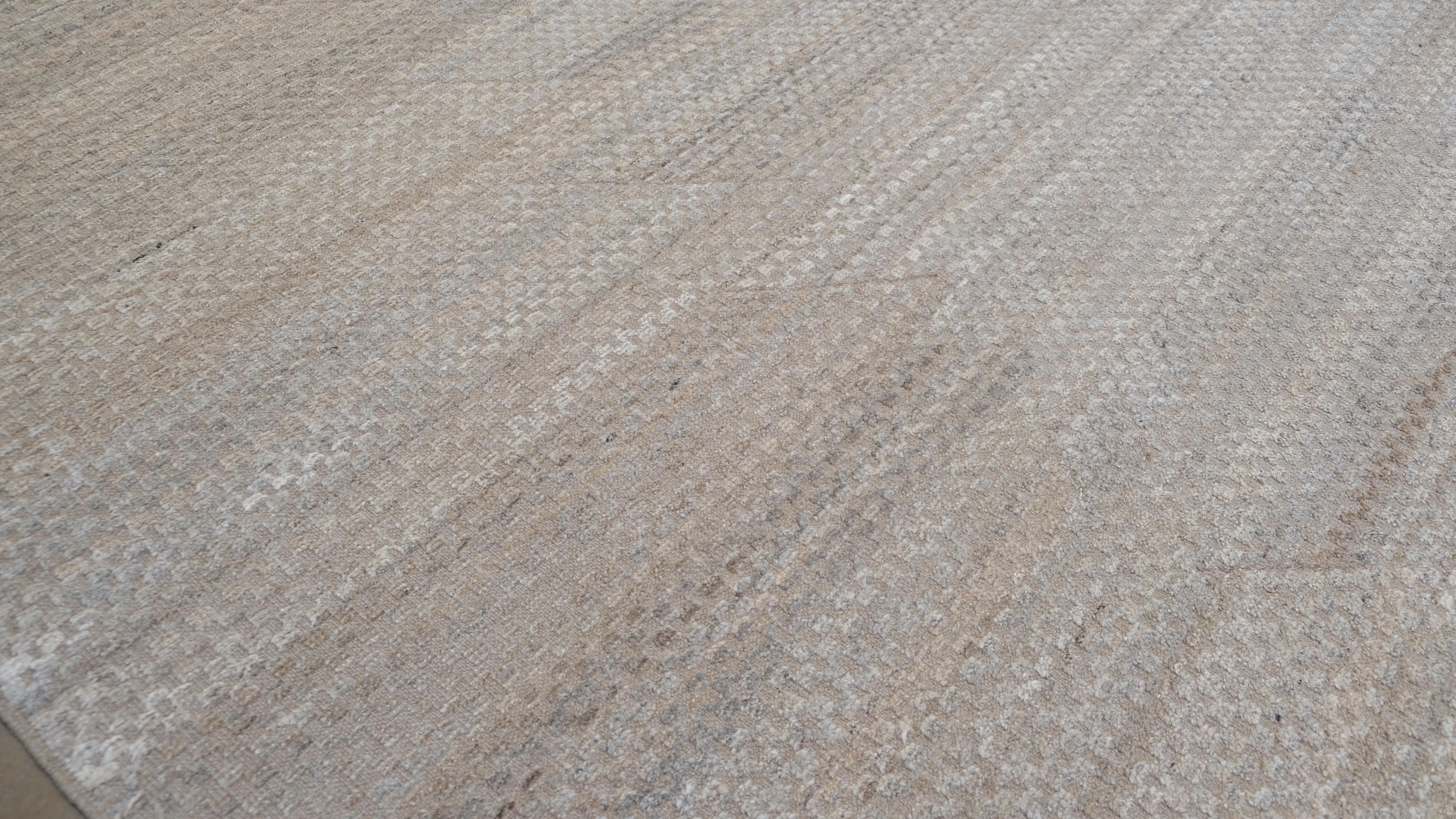 Hand-Knotted Simple Textured Natural Tonal Wool Rug 14'3''x18'2'' For Sale