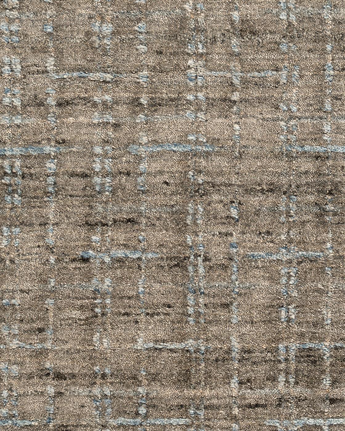Hand-Crafted Simplicity Comfort Beige Blue Contemporary Rug For Sale