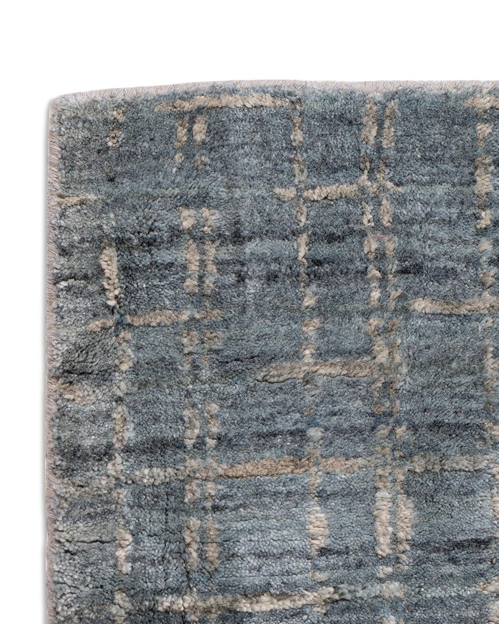 Indian Simplicity Comfort Blue Gray Contemporary Rug  8'11 x 12' For Sale