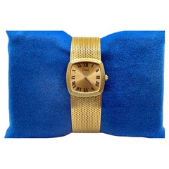 Simplistic 18k Gold Piaget Ladies Wristwatch 9231 B11