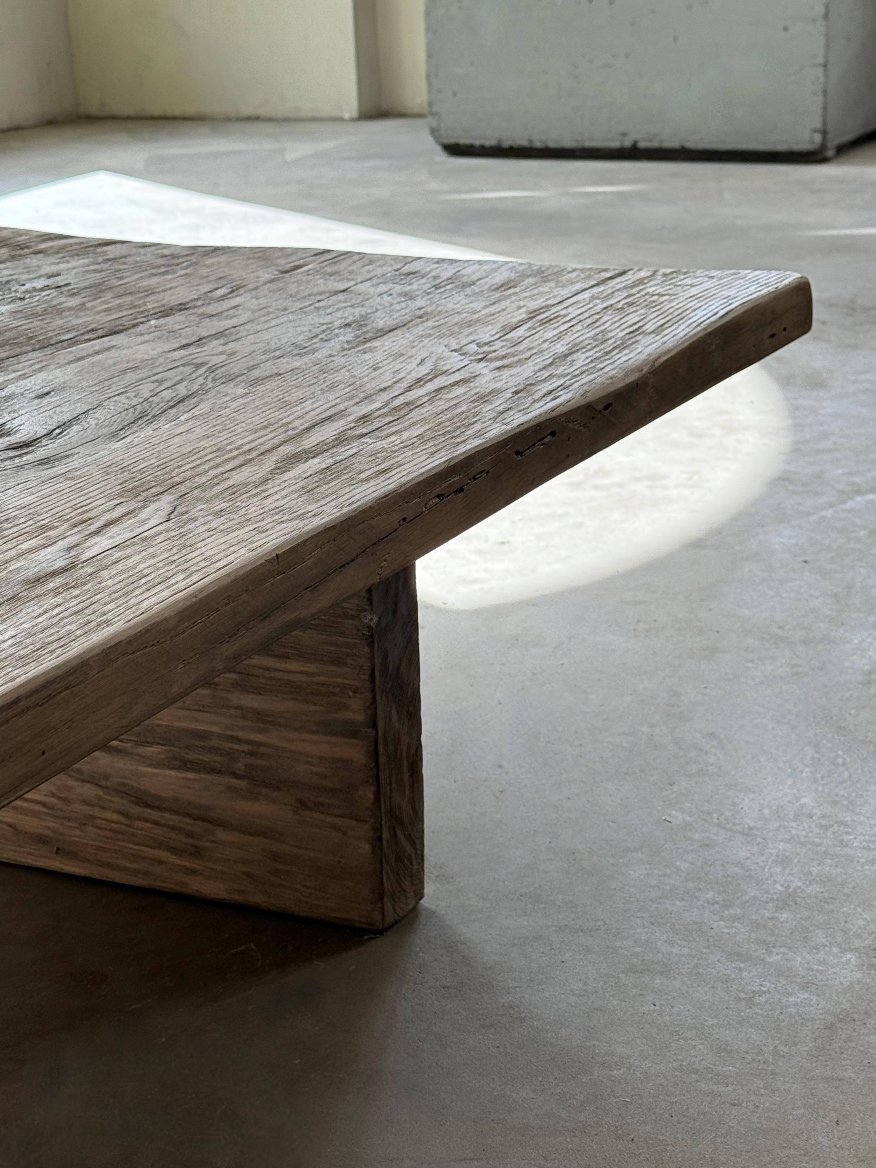 Table basse simpliste en A.C.C Oak Wood en vente 5