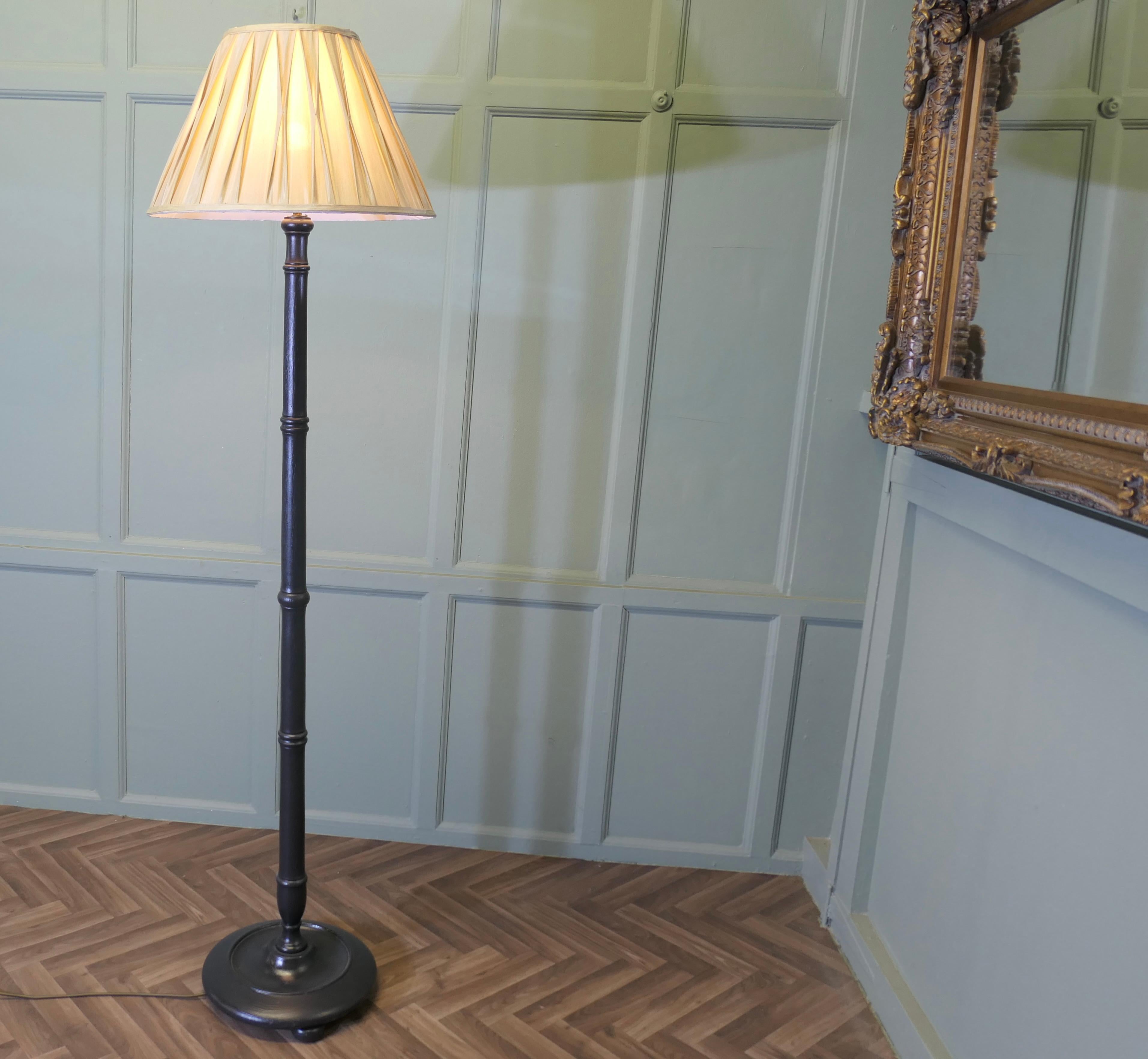 Hêtre Parquet en simili-bambou  Lampe     Une pièce très attrayante en vente