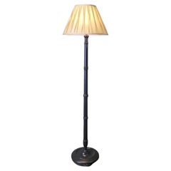 Parquet en simili-bambou  Lampe     Une pièce très attrayante