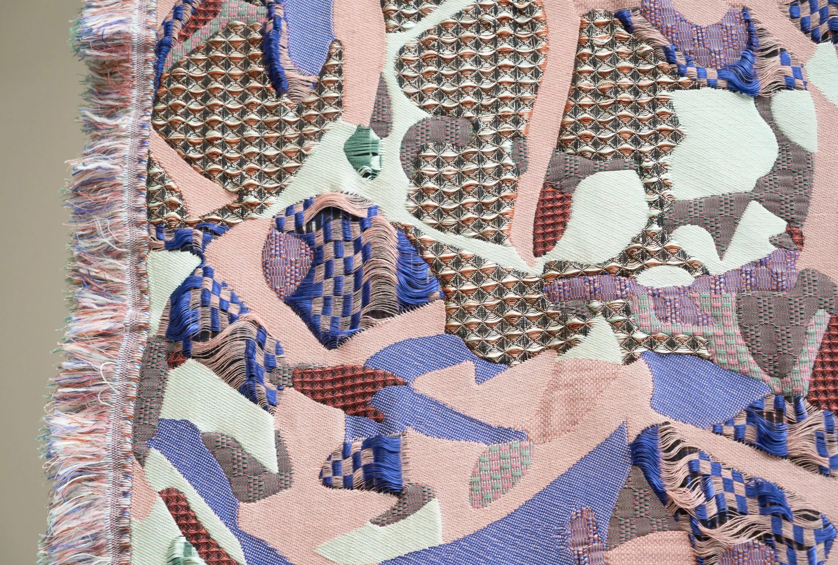 Sina Dyks Wandteppich für zeitgenössische Kunst 'Dripping DNA' 175 x 235 cm im Zustand „Gut“ im Angebot in Meer, VAN