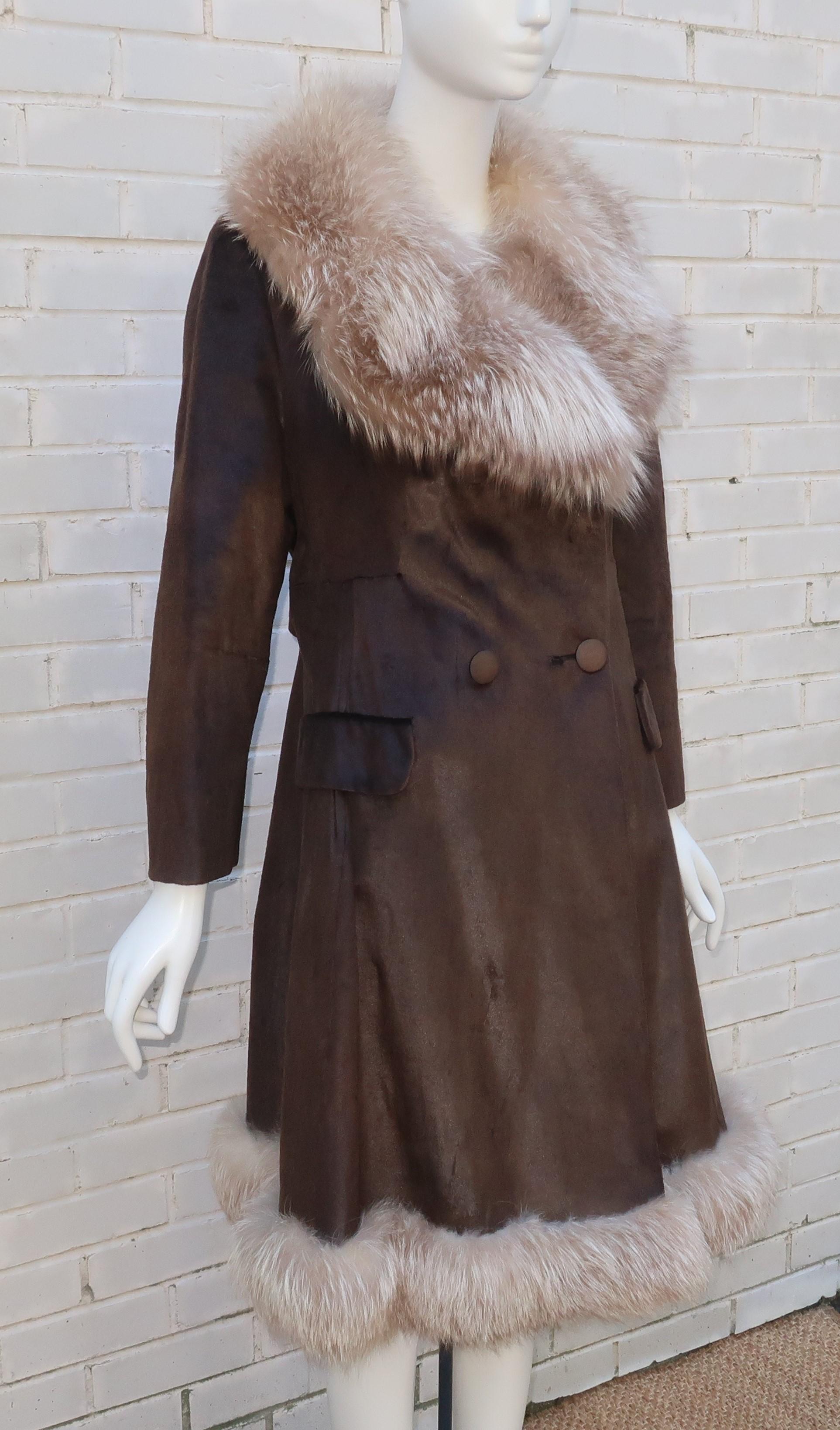 Sincerely Gidding Jenny Mod Brown Fur Coat, 1960’s In Good Condition In Atlanta, GA