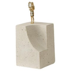 Sinestesia-Serie, Mädchen-Skulptur aus Beton und Messing N1