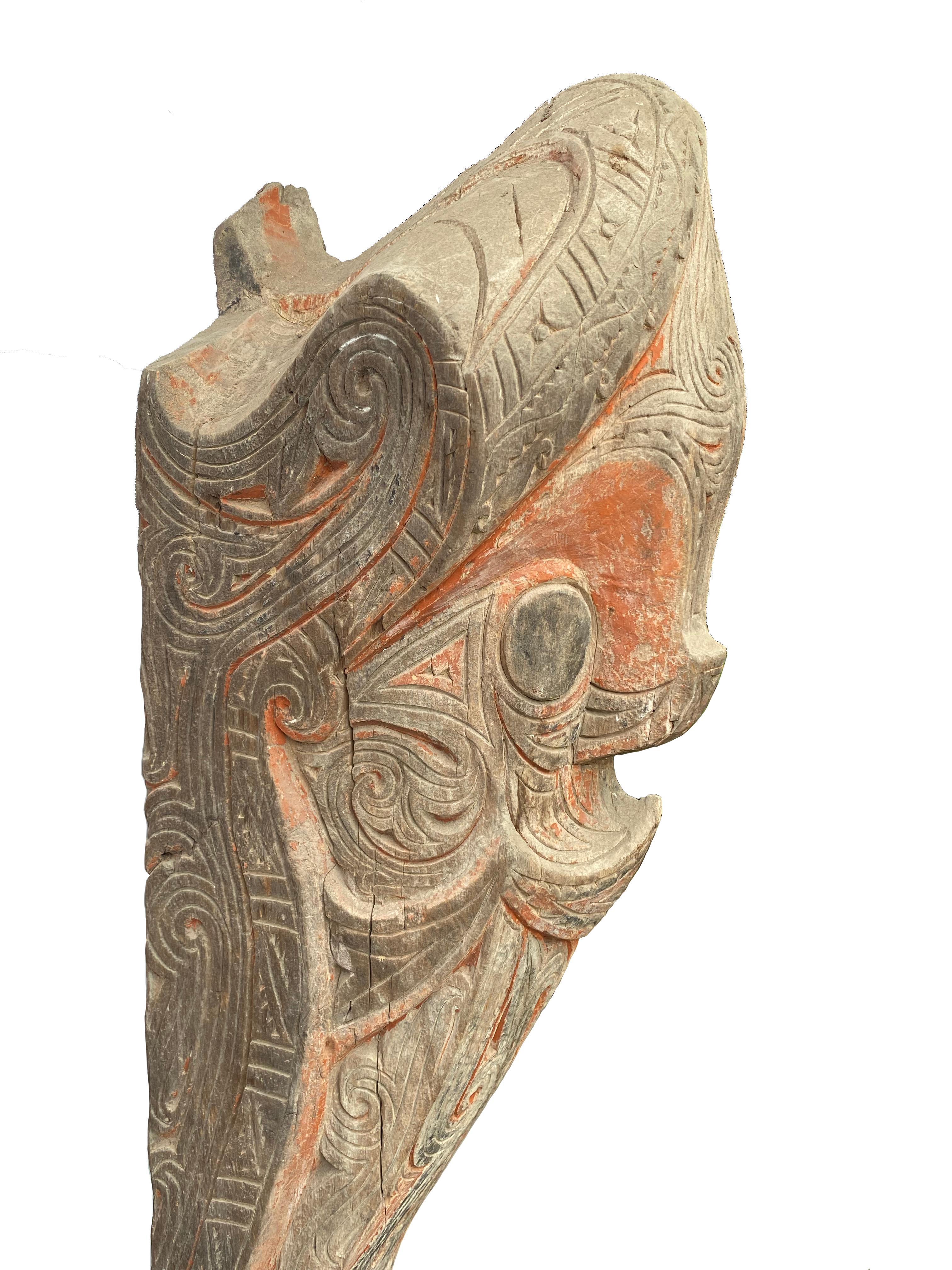 Sculpté à la main Sculpture de gardien de Singa de la tribu Batak de Sumatra, début du 20e siècle en vente